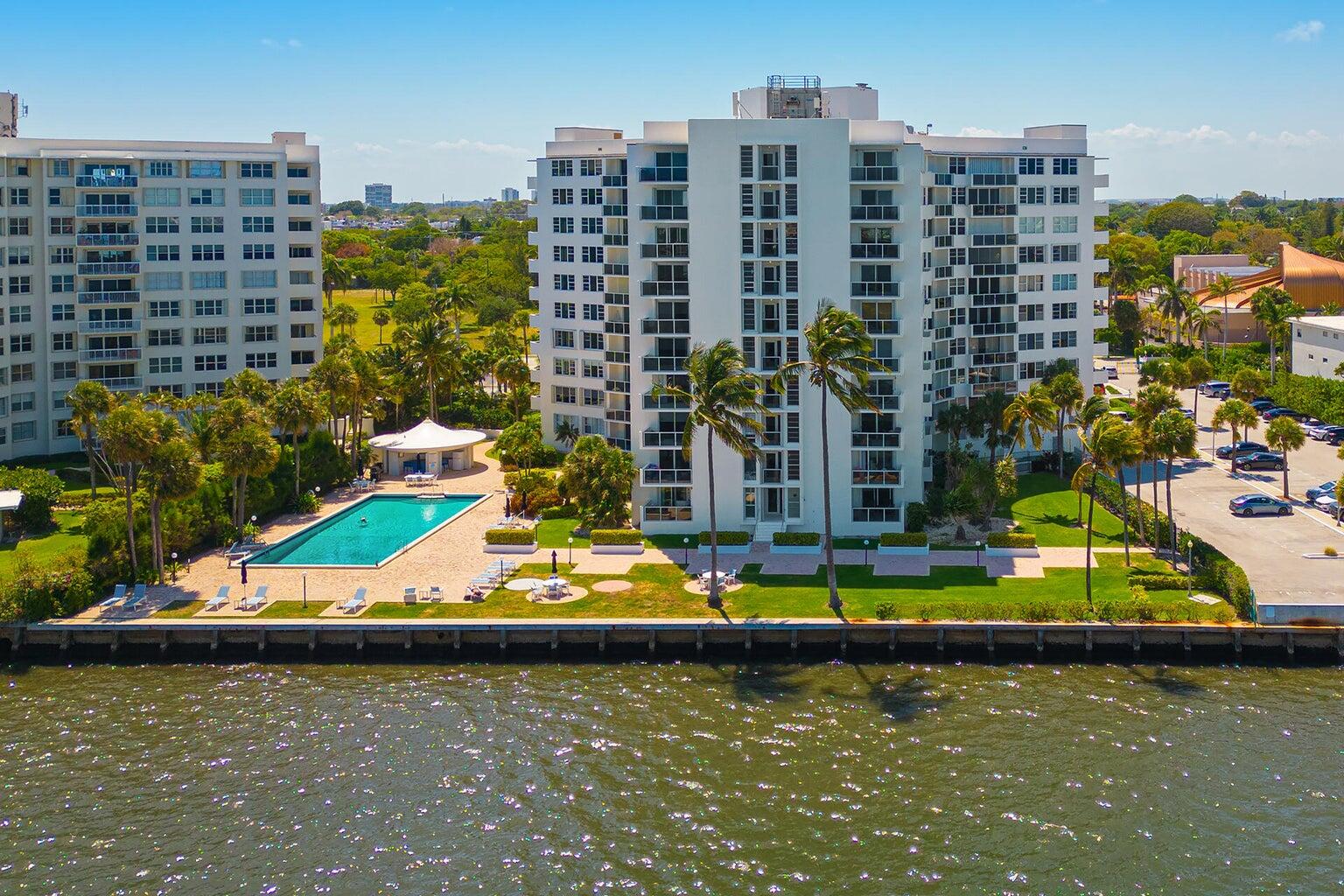 Property for Sale at 2800 N Flagler Drive 815, West Palm Beach, Palm Beach County, Florida - Bedrooms: 2 
Bathrooms: 2  - $375,000