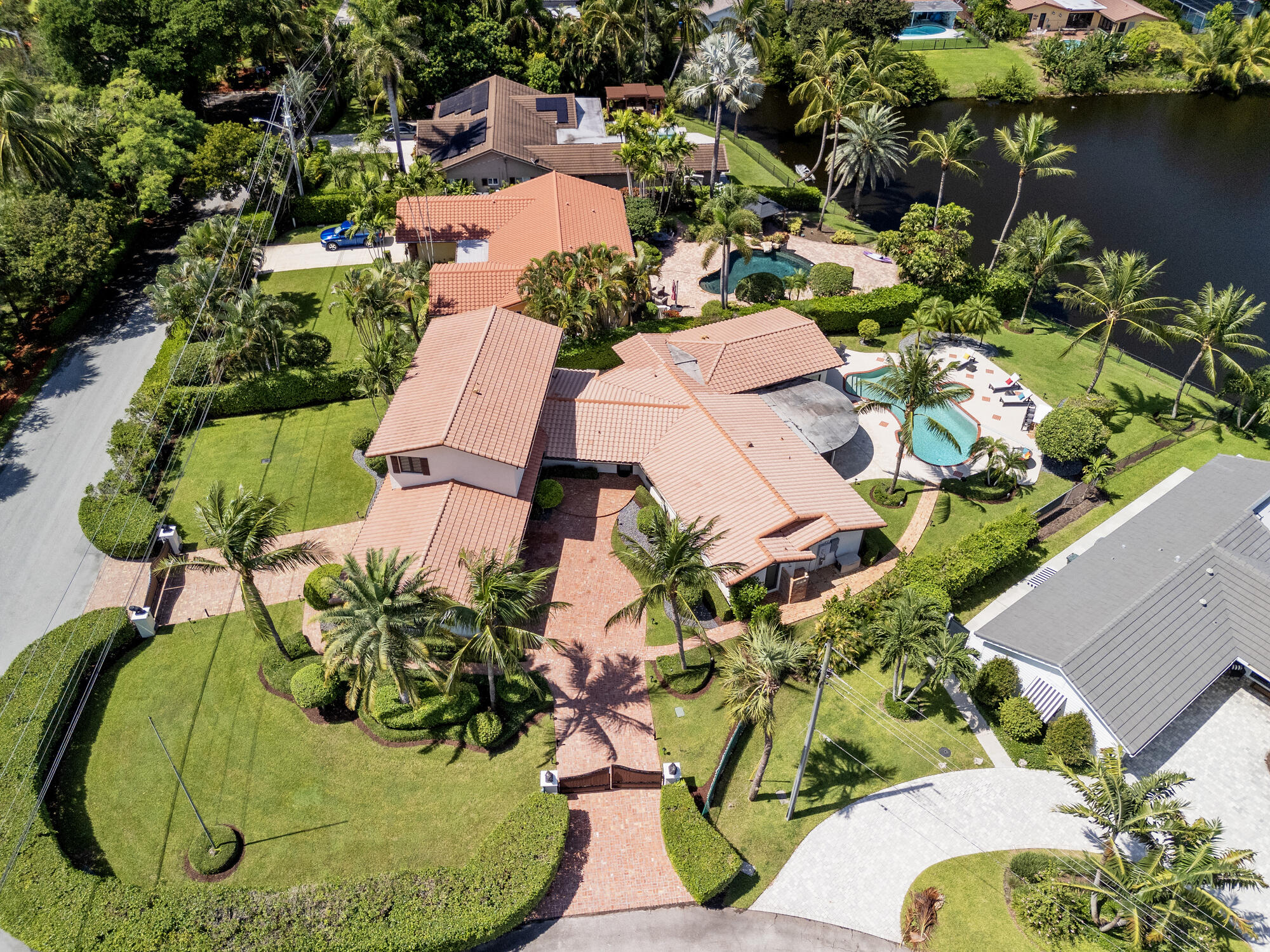 1069 W Palmetto Park Road, Boca Raton, Palm Beach County, Florida - 6 Bedrooms  
6.5 Bathrooms - 