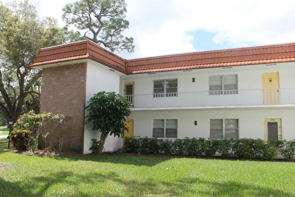 Photo of 1225 NW 21st Street #21-2115, Stuart, FL 34994 (MLS # RX-11065806)
