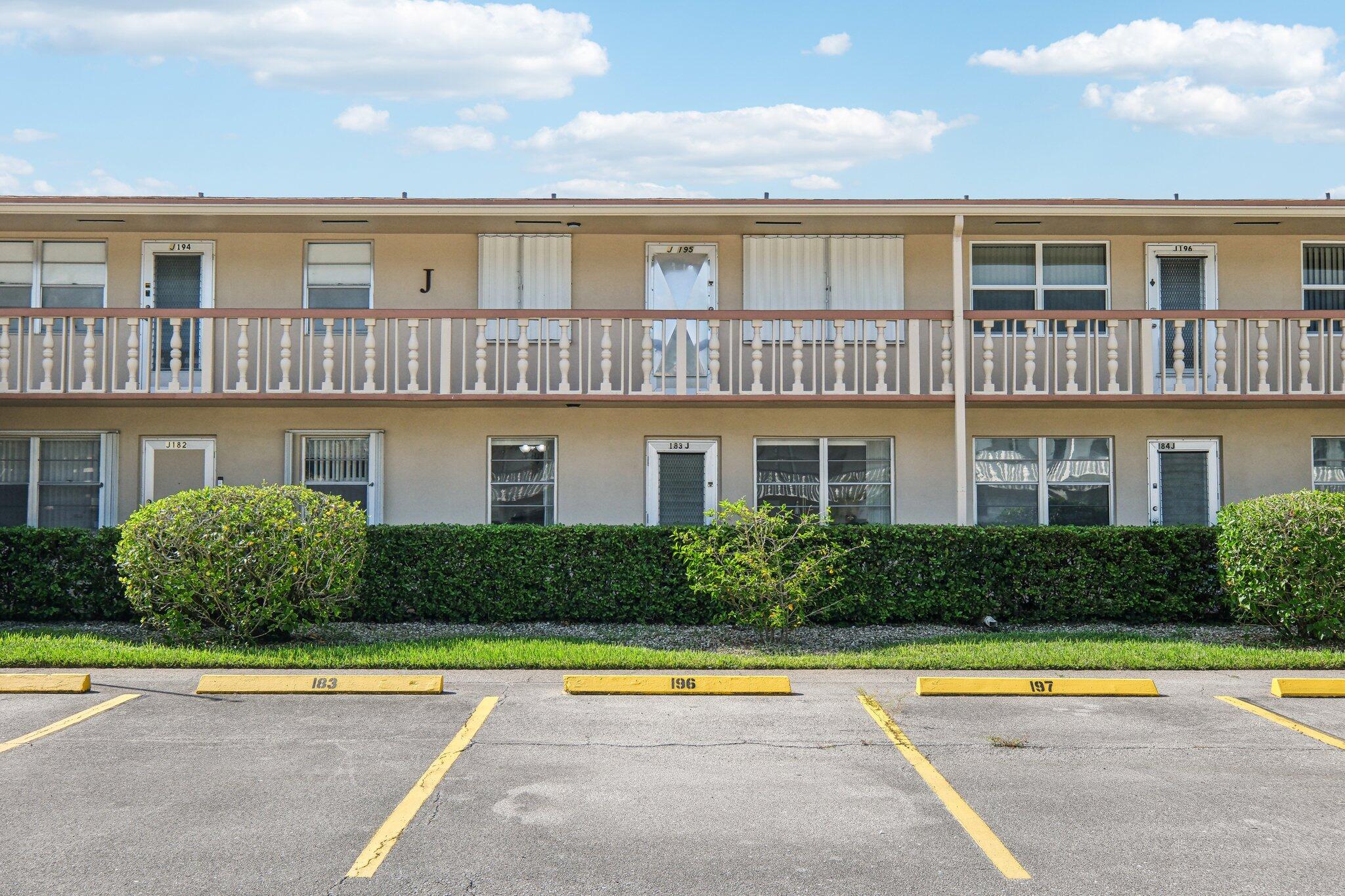 183 Northampton J, West Palm Beach, Palm Beach County, Florida - 2 Bedrooms  
2 Bathrooms - 