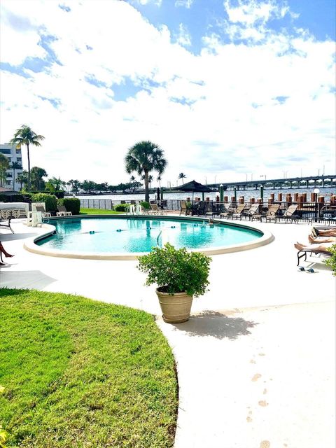 Photo of 2840 S Ocean Boulevard #3170, Palm Beach, FL 33480 (MLS # RX-11101197)