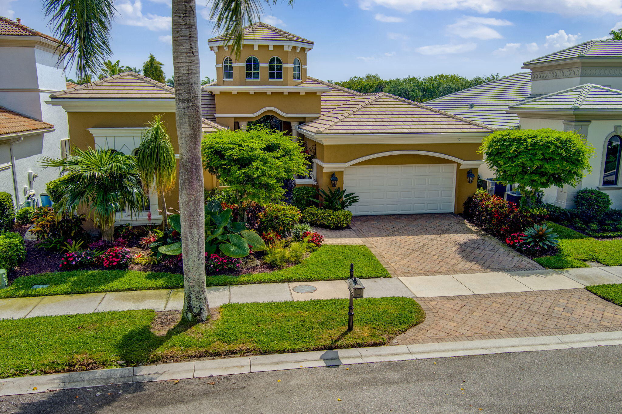 Property for Sale at 112 Monte Carlo Drive, Palm Beach Gardens, Palm Beach County, Florida - Bedrooms: 3 
Bathrooms: 3.5  - $2,799,000