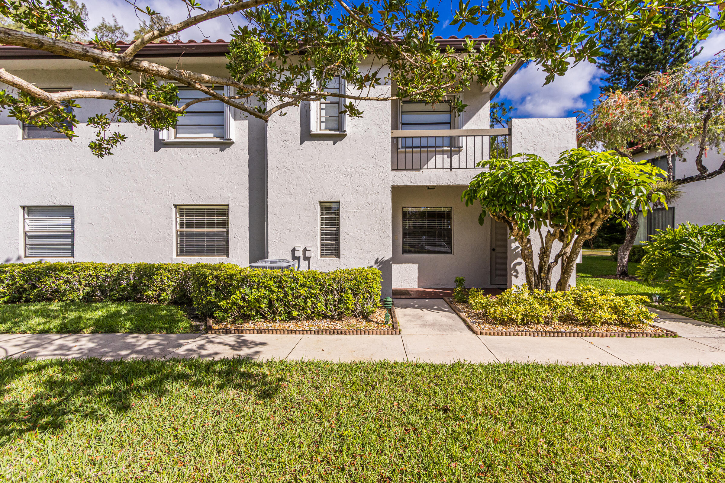 Property for Sale at 9205 Pecky Cypress Lane 8G, Boca Raton, Palm Beach County, Florida - Bedrooms: 2 
Bathrooms: 2  - $279,000