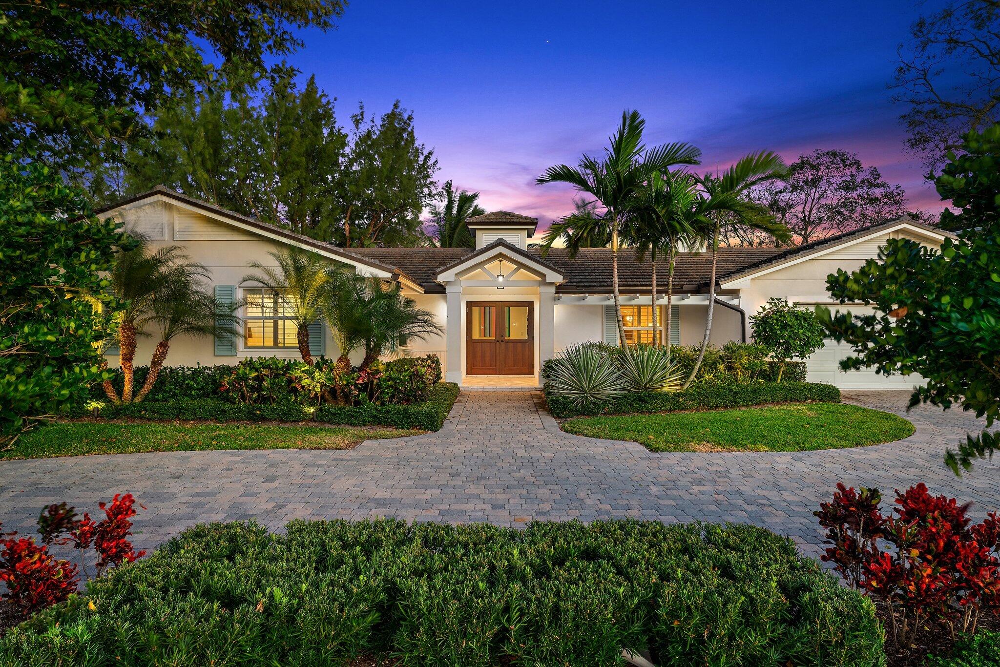 1016 Country Club Drive, North Palm Beach, Miami-Dade County, Florida - 4 Bedrooms  
3.5 Bathrooms - 