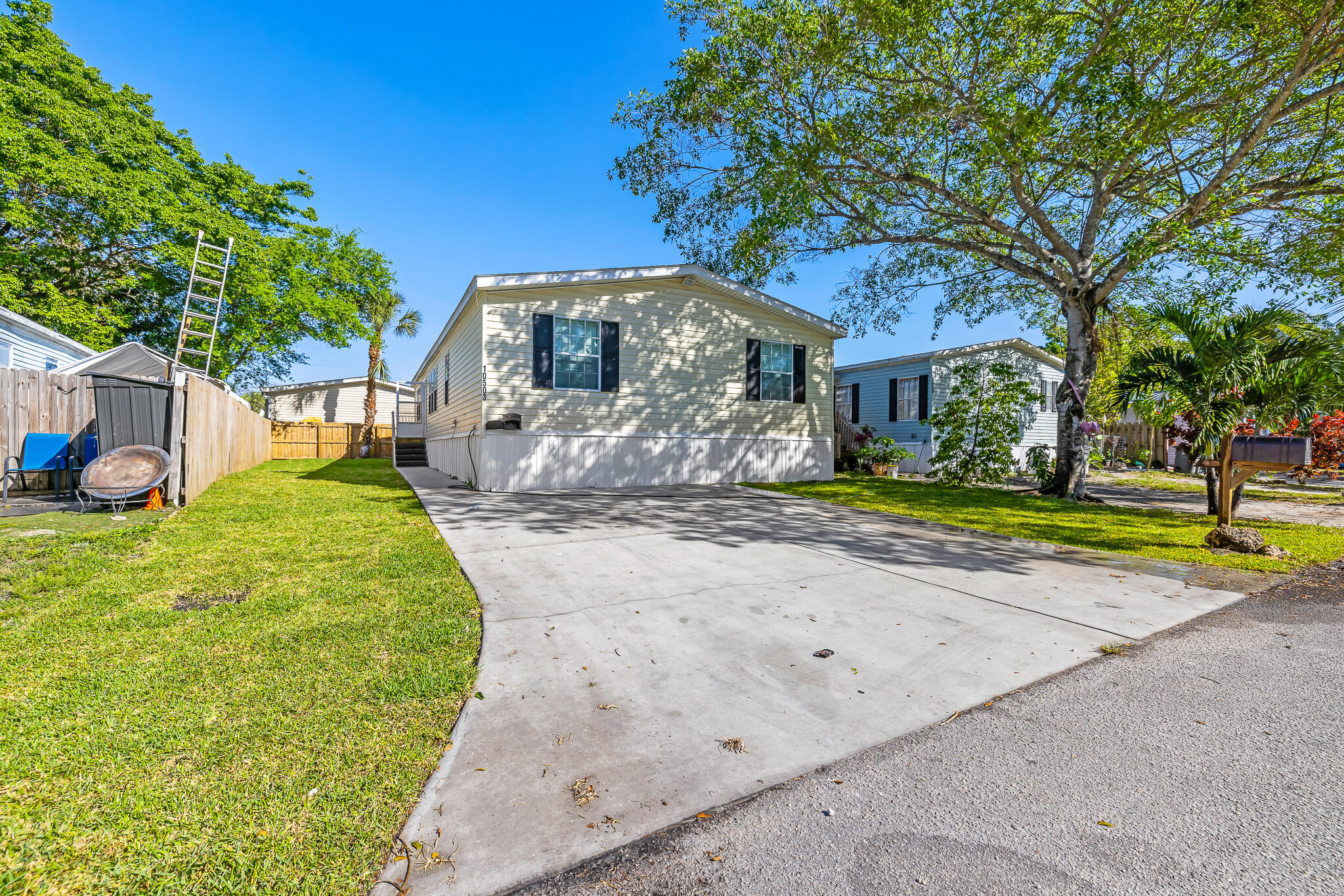 10503 Marina Way Way, Boca Raton, Palm Beach County, Florida - 4 Bedrooms  
2 Bathrooms - 