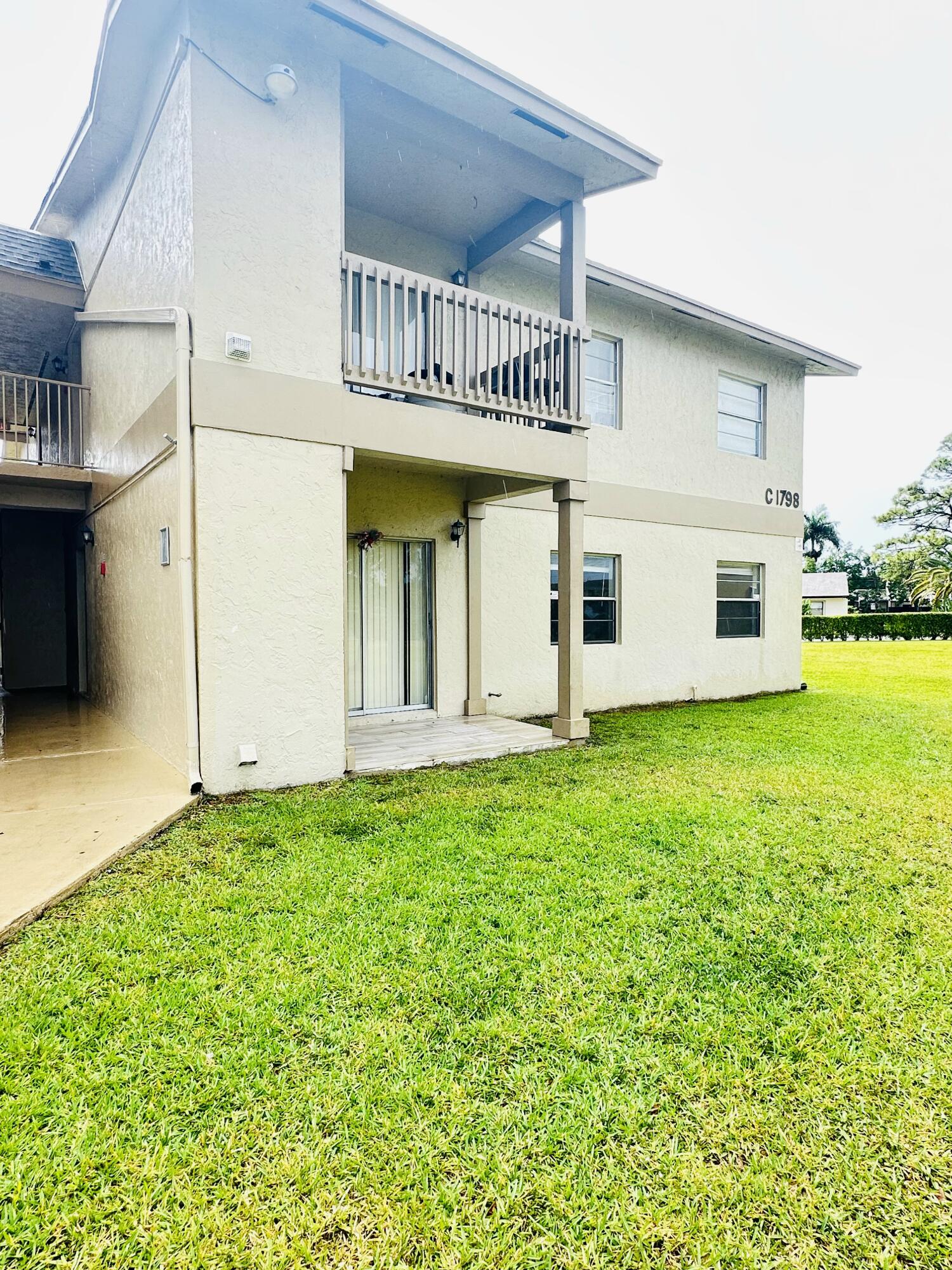 Property for Sale at 1798 Abbey Road 108, West Palm Beach, Palm Beach County, Florida - Bedrooms: 2 
Bathrooms: 2  - $205,000