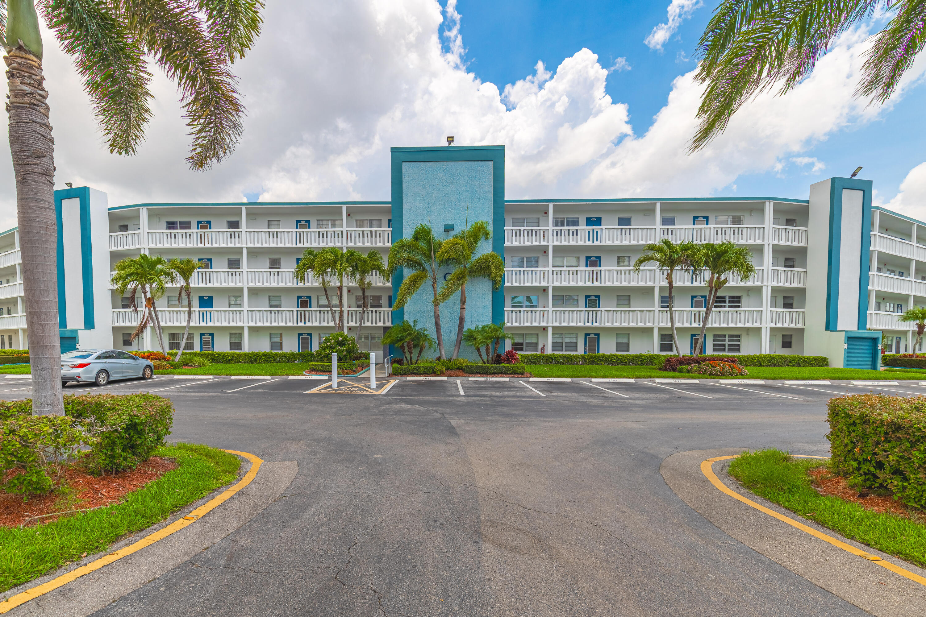 Property for Sale at 4048 Exeter C C, Boca Raton, Palm Beach County, Florida - Bedrooms: 2 
Bathrooms: 1.5  - $89,000