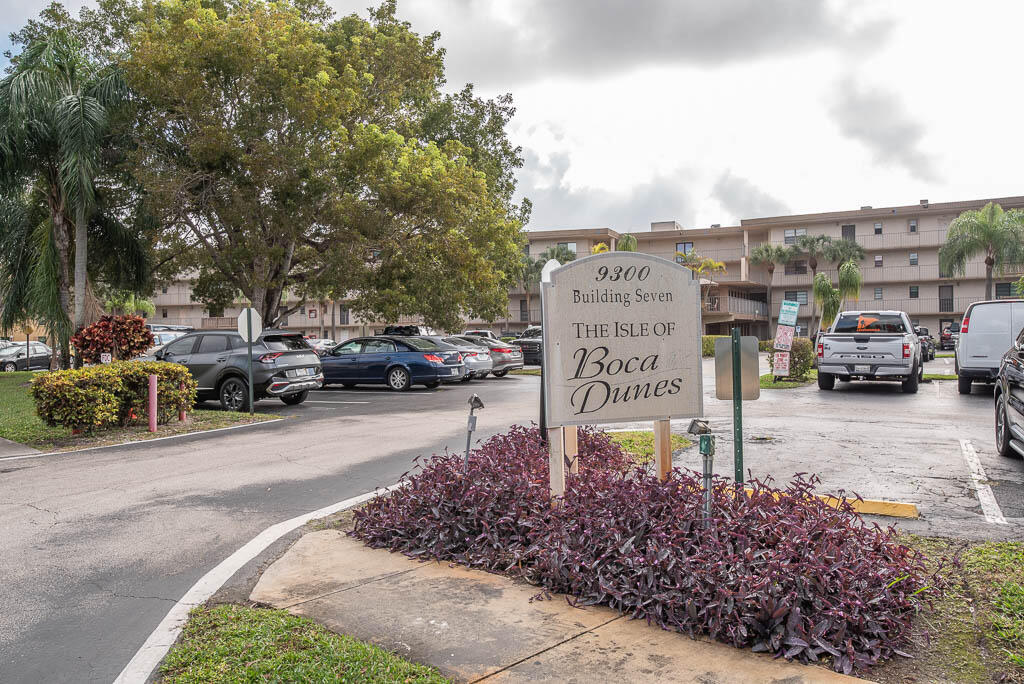 9300 Sw 8th Street 202, Boca Raton, Palm Beach County, Florida - 2 Bedrooms  
2 Bathrooms - 