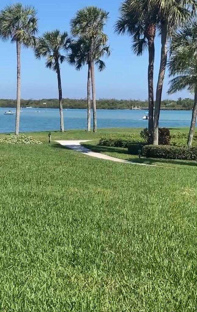 Property for Sale at 300 Intracoastal Place 106, Tequesta, Palm Beach County, Florida - Bedrooms: 2 
Bathrooms: 2  - $640,000