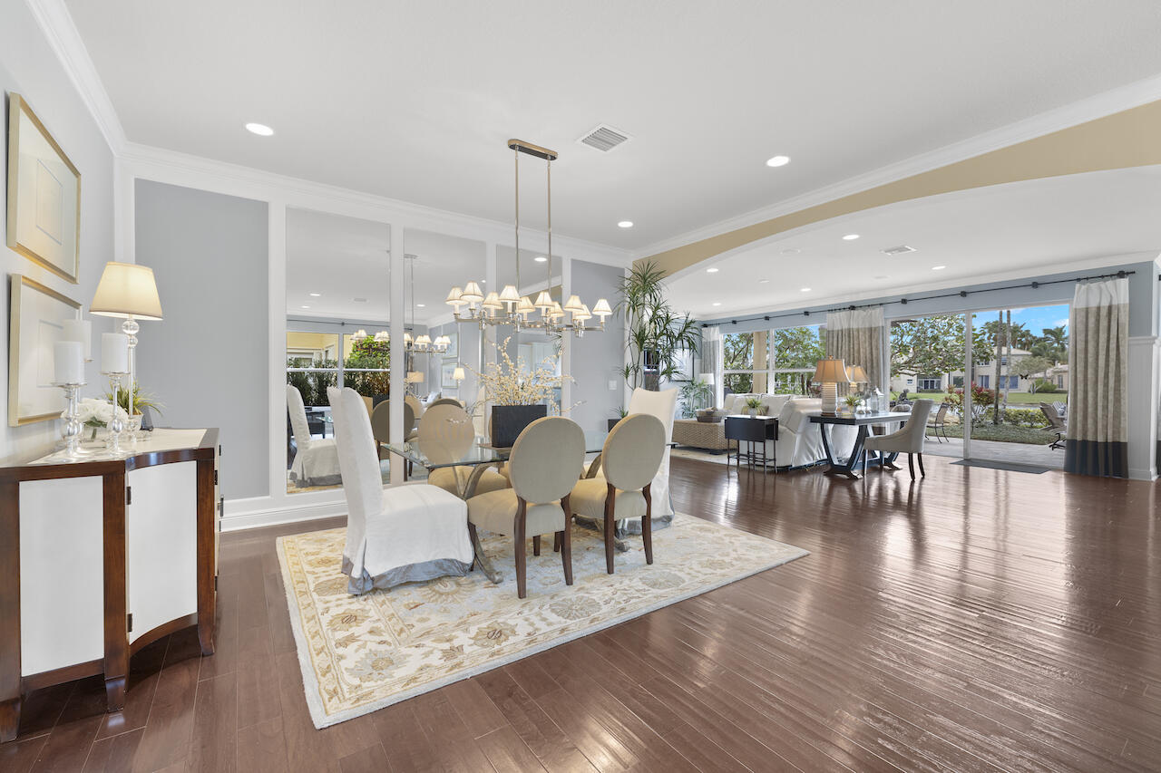 2321 Merriweather Way, Wellington, Palm Beach County, Florida - 5 Bedrooms  
4.5 Bathrooms - 