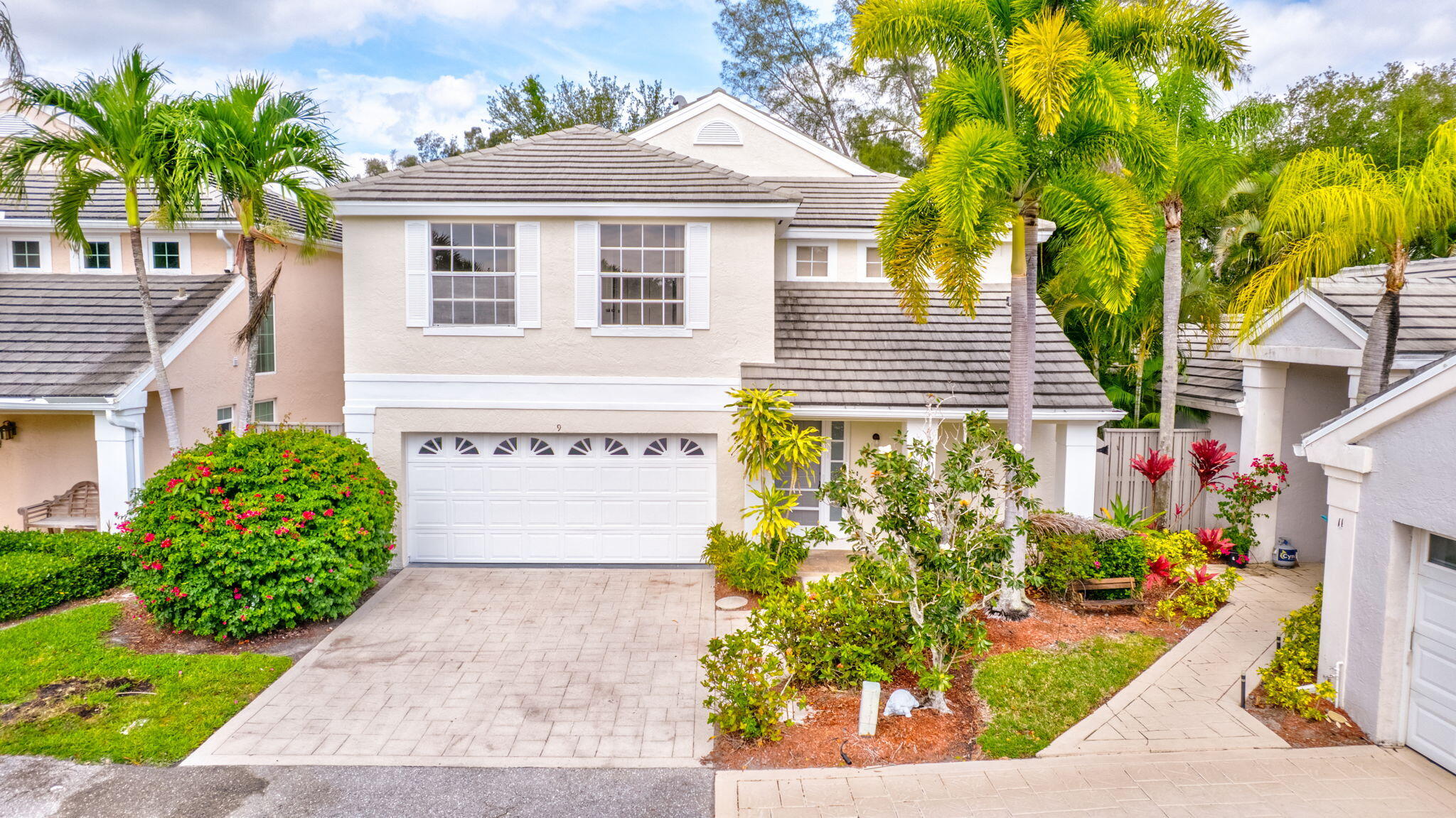 Property for Sale at 9 Admirals Court, Palm Beach Gardens, Palm Beach County, Florida - Bedrooms: 3 
Bathrooms: 2.5  - $625,000