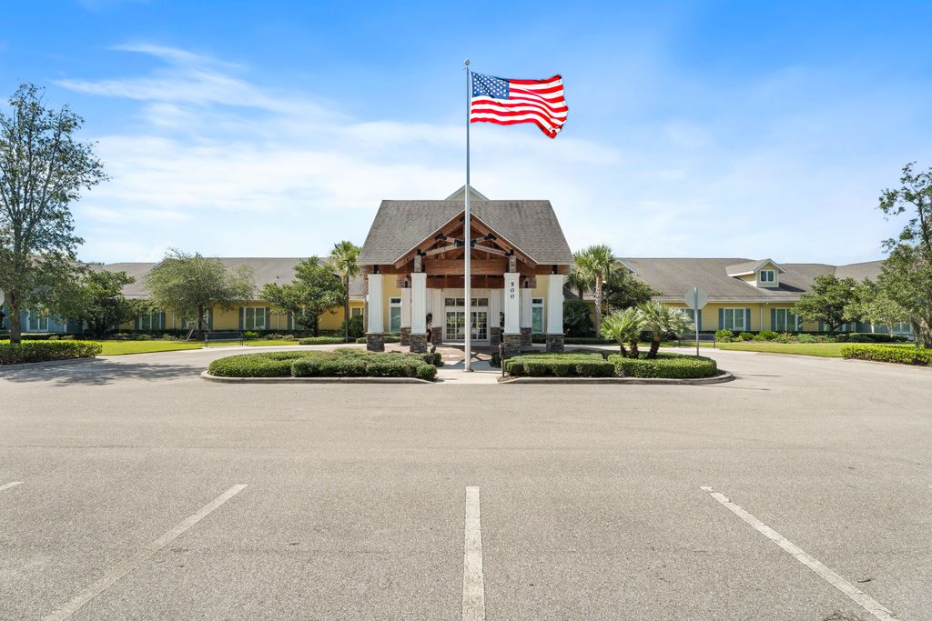 Photo of 500 SE Indian Street, Stuart, FL 34997 (MLS # RX-11106664)