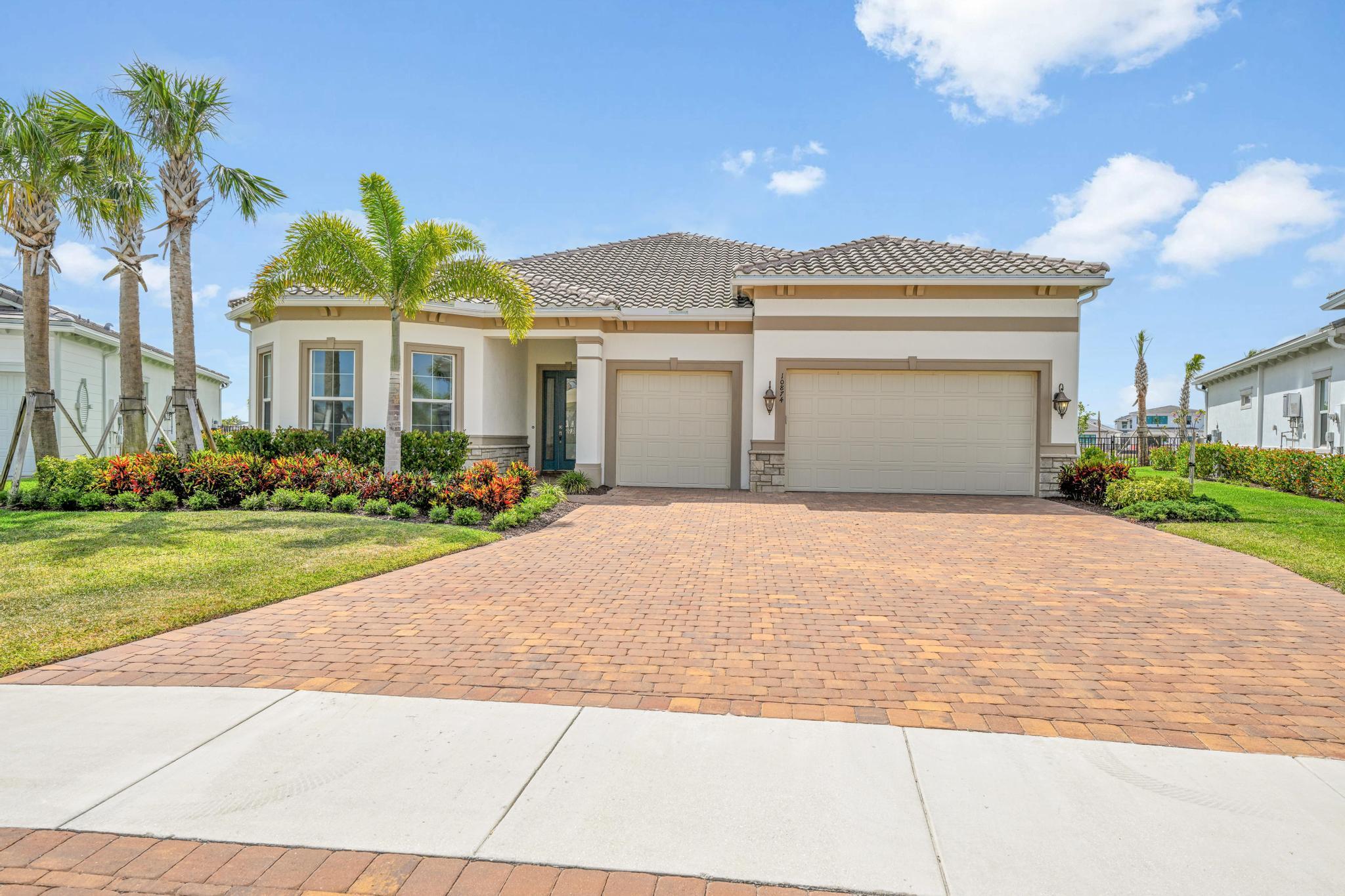 Property for Sale at 10874 Stellar Circle, Palm Beach Gardens, Palm Beach County, Florida - Bedrooms: 3 
Bathrooms: 3.5  - $1,395,000