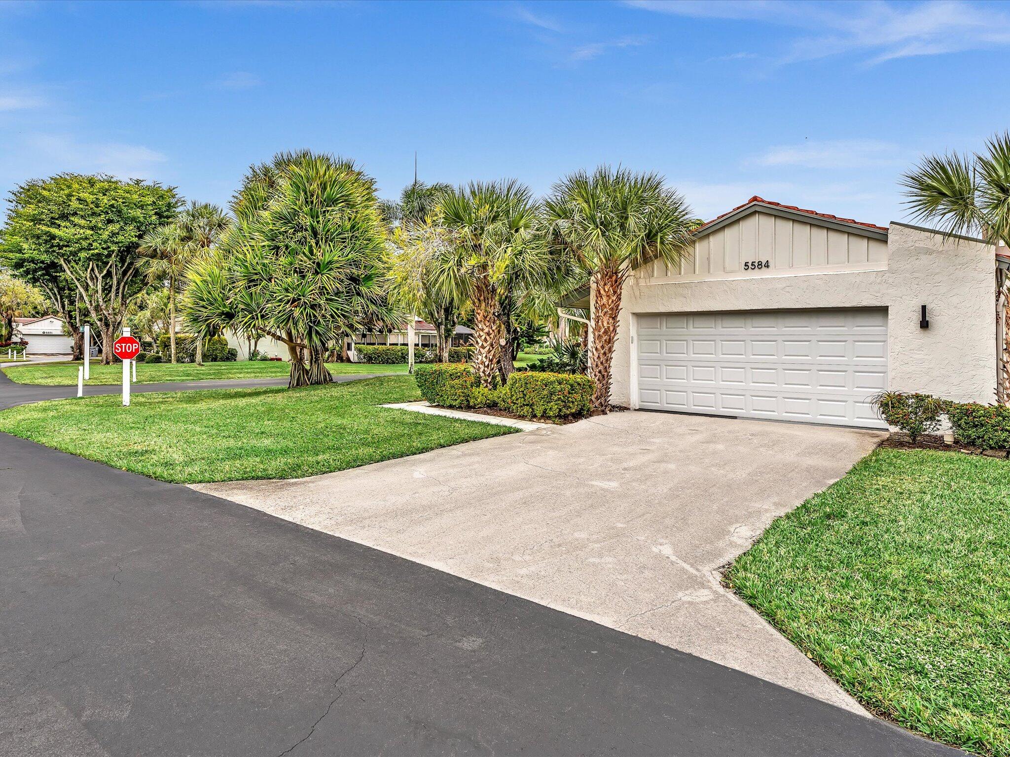 Property for Sale at 5584 Ainsley Court, Boynton Beach, Palm Beach County, Florida - Bedrooms: 2 
Bathrooms: 2  - $429,000