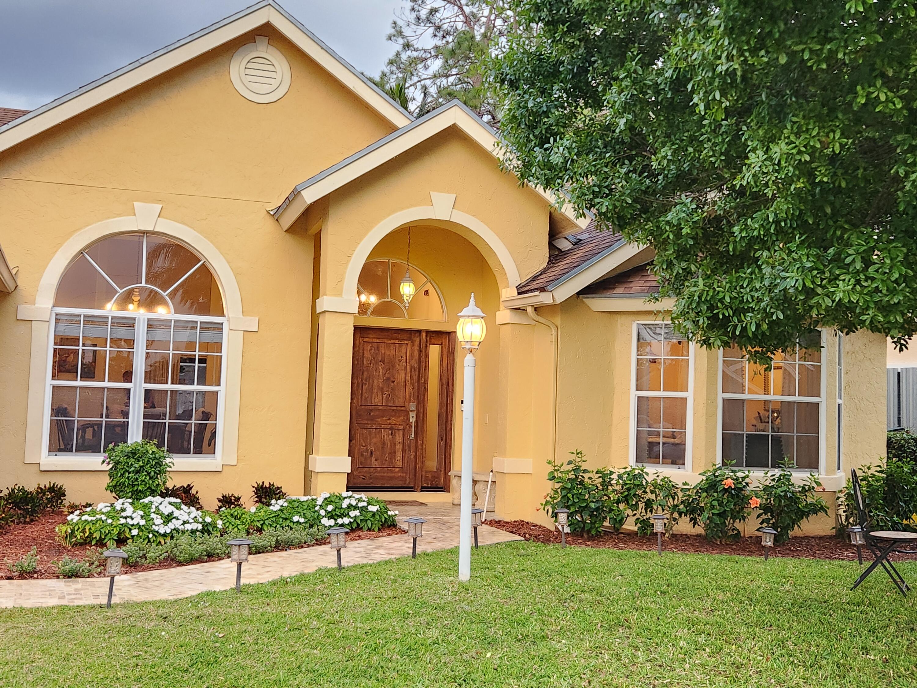 13053 Meadowbreeze Drive, Wellington, Palm Beach County, Florida - 3 Bedrooms  
2 Bathrooms - 