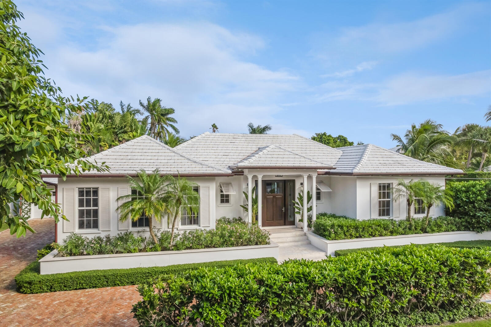 Property for Sale at 755 N Lake Way, Palm Beach, Palm Beach County, Florida - Bedrooms: 4 
Bathrooms: 4.5  - $11,395,000