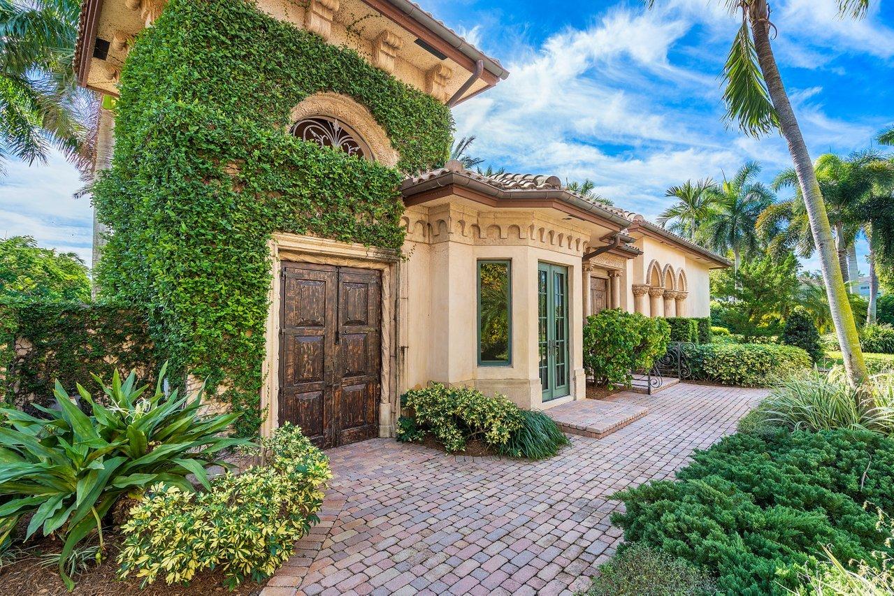 Property for Sale at 3815 Coventry Lane, Boca Raton, Palm Beach County, Florida - Bedrooms: 5 
Bathrooms: 5.5  - $6,950,000