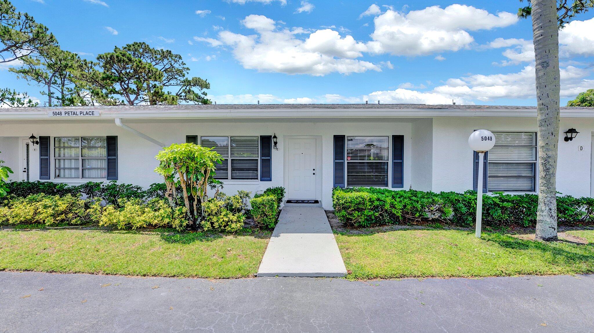 Property for Sale at 5048 Petal Place C, Delray Beach, Palm Beach County, Florida - Bedrooms: 2 
Bathrooms: 1.5  - $249,900