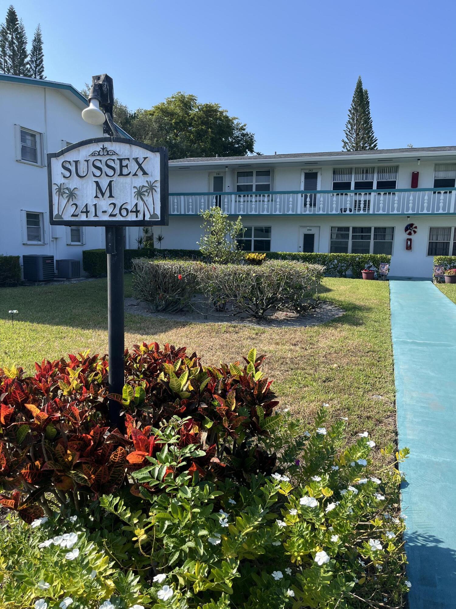 Property for Sale at 262 Sussex M, West Palm Beach, Palm Beach County, Florida - Bedrooms: 1 
Bathrooms: 1.5  - $95,000