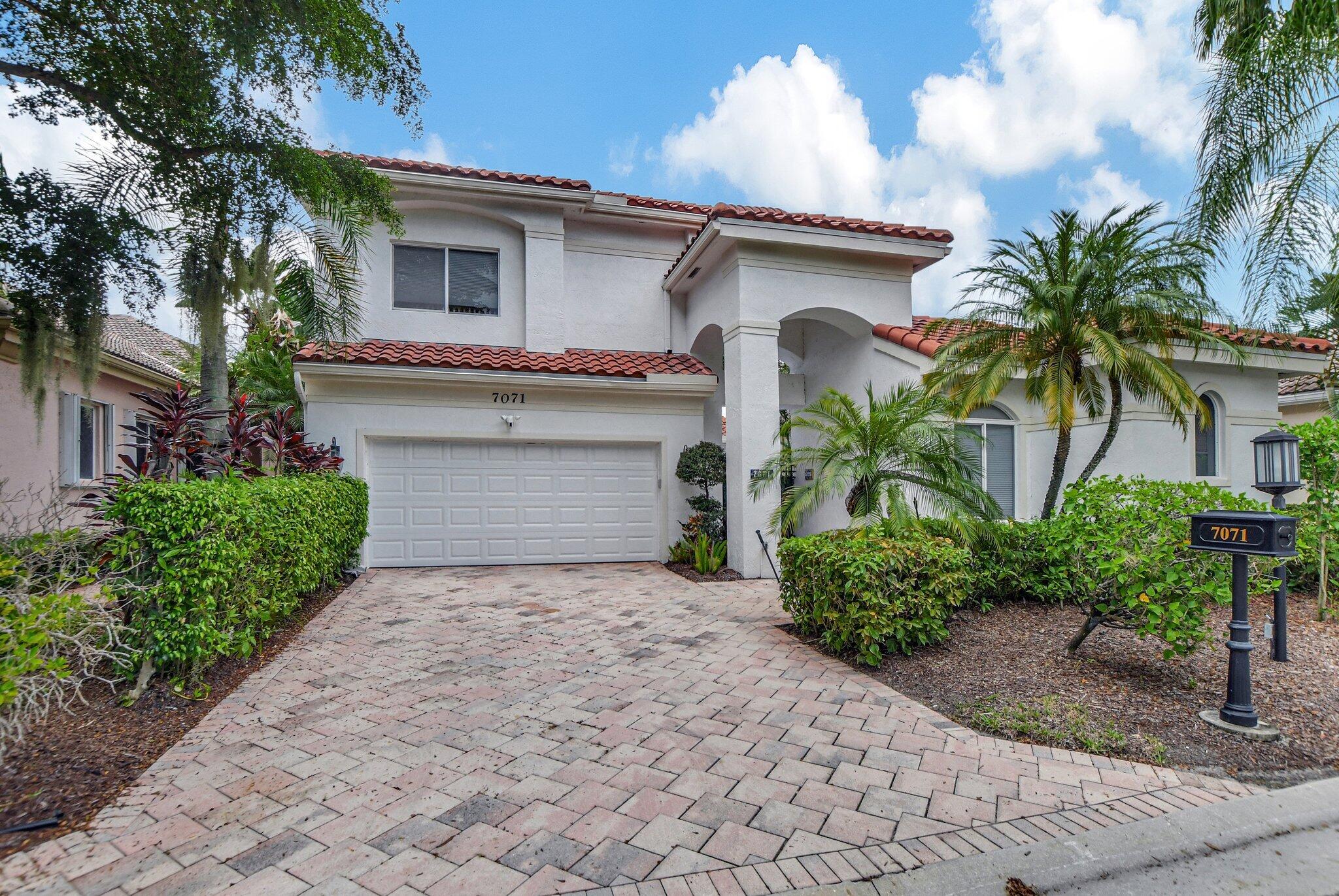 7071 Mallorca Crescent, Boca Raton, Palm Beach County, Florida - 5 Bedrooms  
5 Bathrooms - 