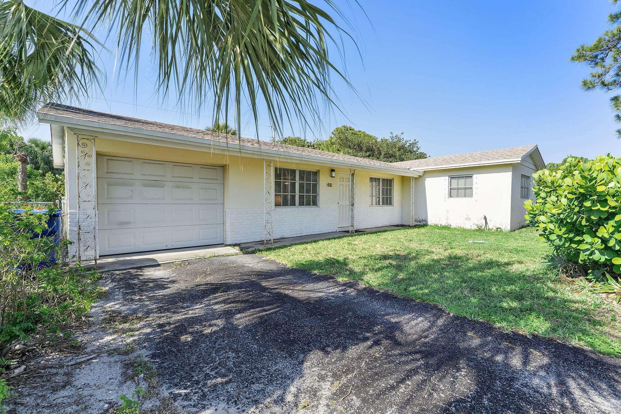 Property for Sale at 410 W 34th Street, Riviera Beach, Palm Beach County, Florida - Bedrooms: 3 
Bathrooms: 2  - $330,000