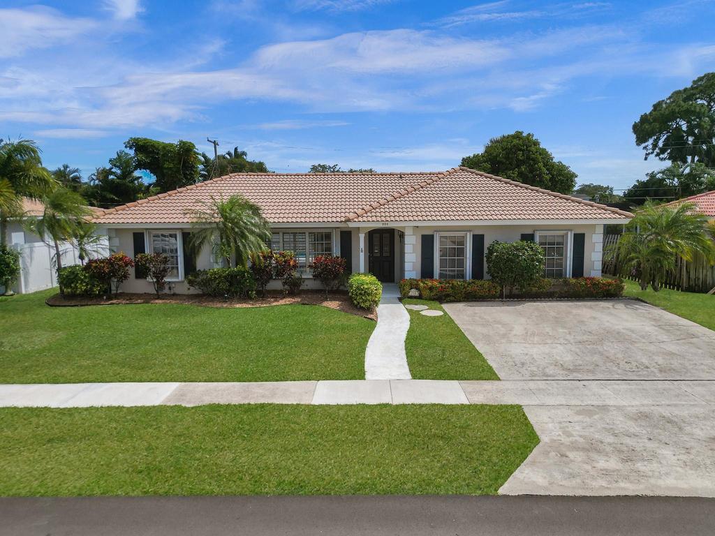 Property for Sale at 998 Sw 5th Street, Boca Raton, Palm Beach County, Florida - Bedrooms: 4 
Bathrooms: 2  - $799,800