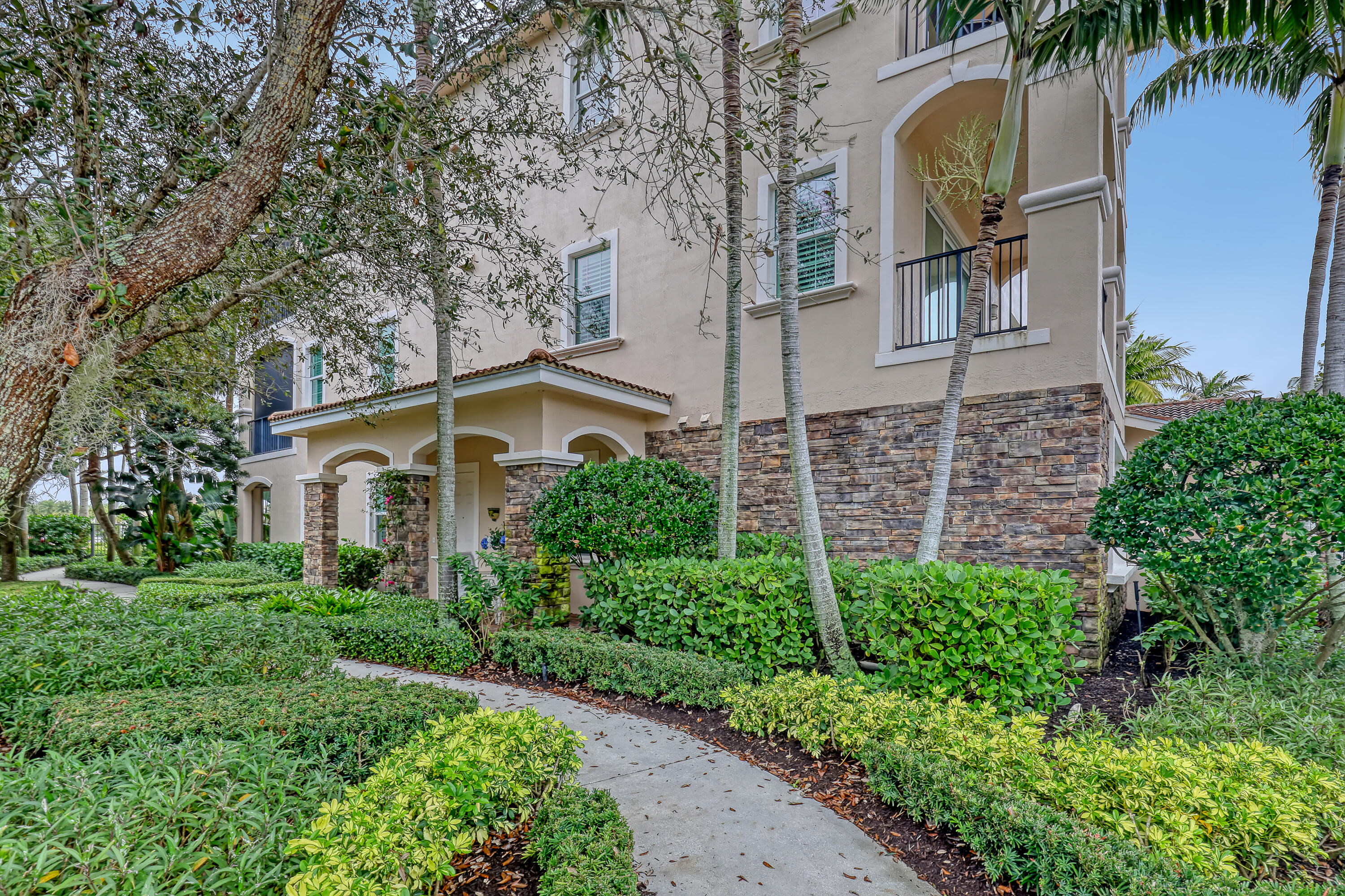 Property for Sale at 13519 Treasure Cove Circle, North Palm Beach, Miami-Dade County, Florida - Bedrooms: 3 
Bathrooms: 2  - $2,499,000