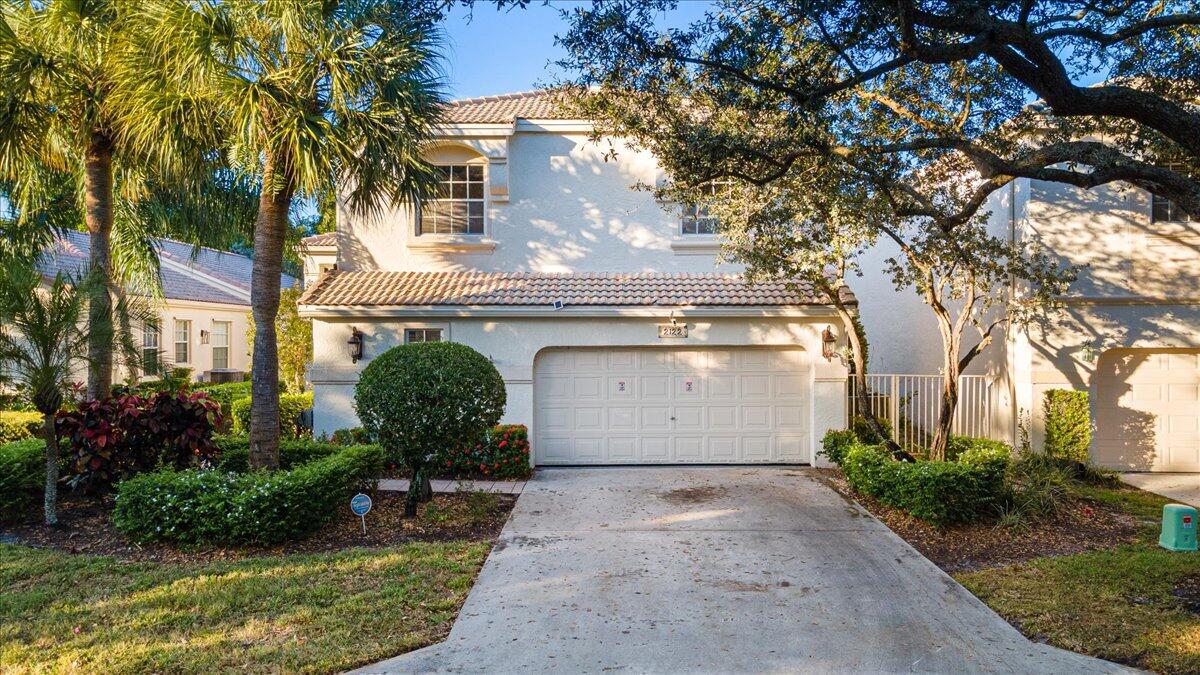 Property for Sale at 2122 Chagall Circle, West Palm Beach, Palm Beach County, Florida - Bedrooms: 5 
Bathrooms: 3.5  - $775,000