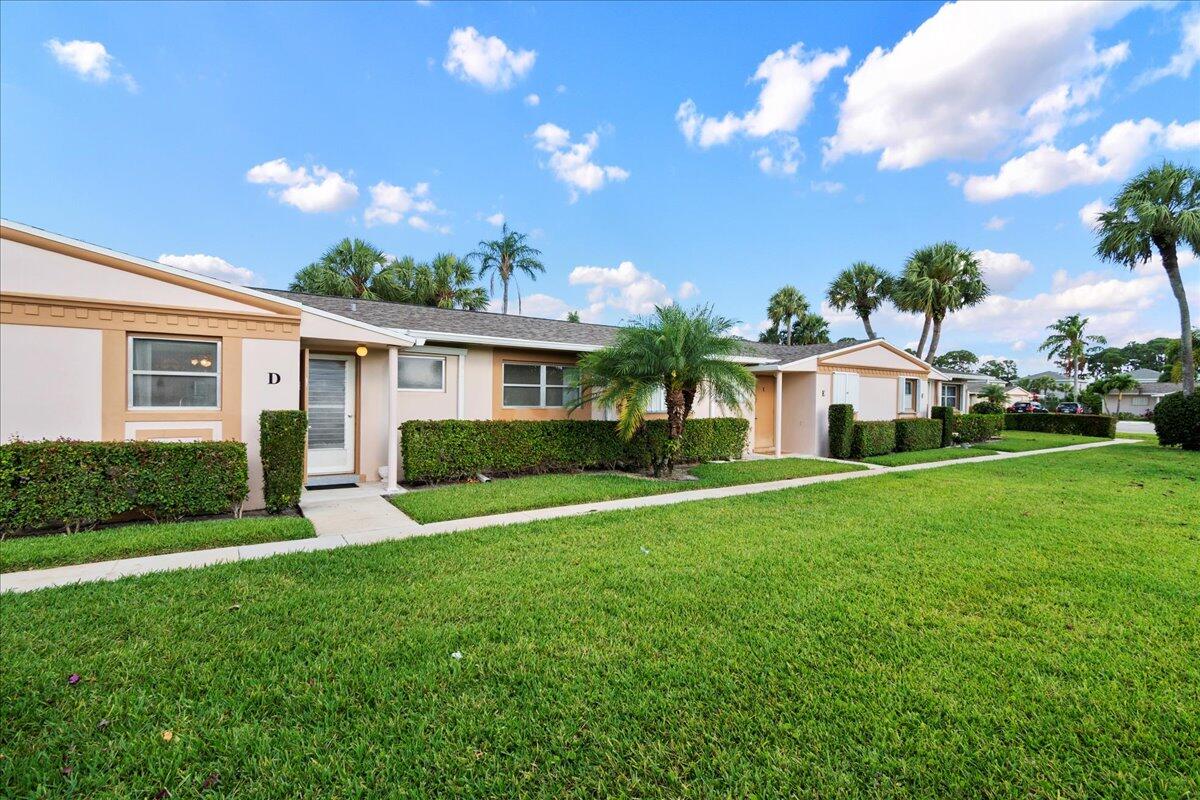 Property for Sale at 2556 Dudley Drive D, West Palm Beach, Palm Beach County, Florida - Bedrooms: 2 
Bathrooms: 1  - $159,900