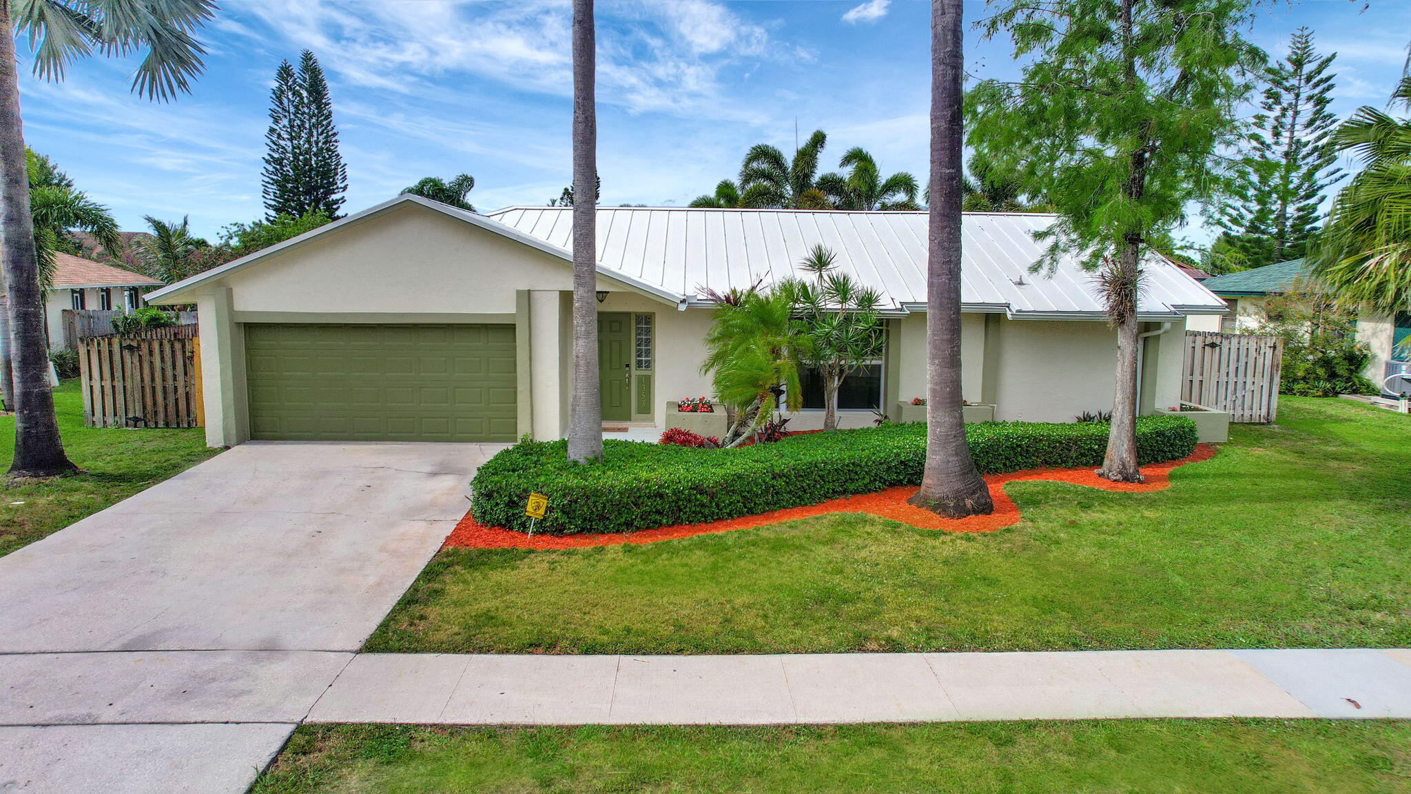 Property for Sale at 1353 Red Pine Trail, Wellington, Palm Beach County, Florida - Bedrooms: 5 
Bathrooms: 2  - $699,900