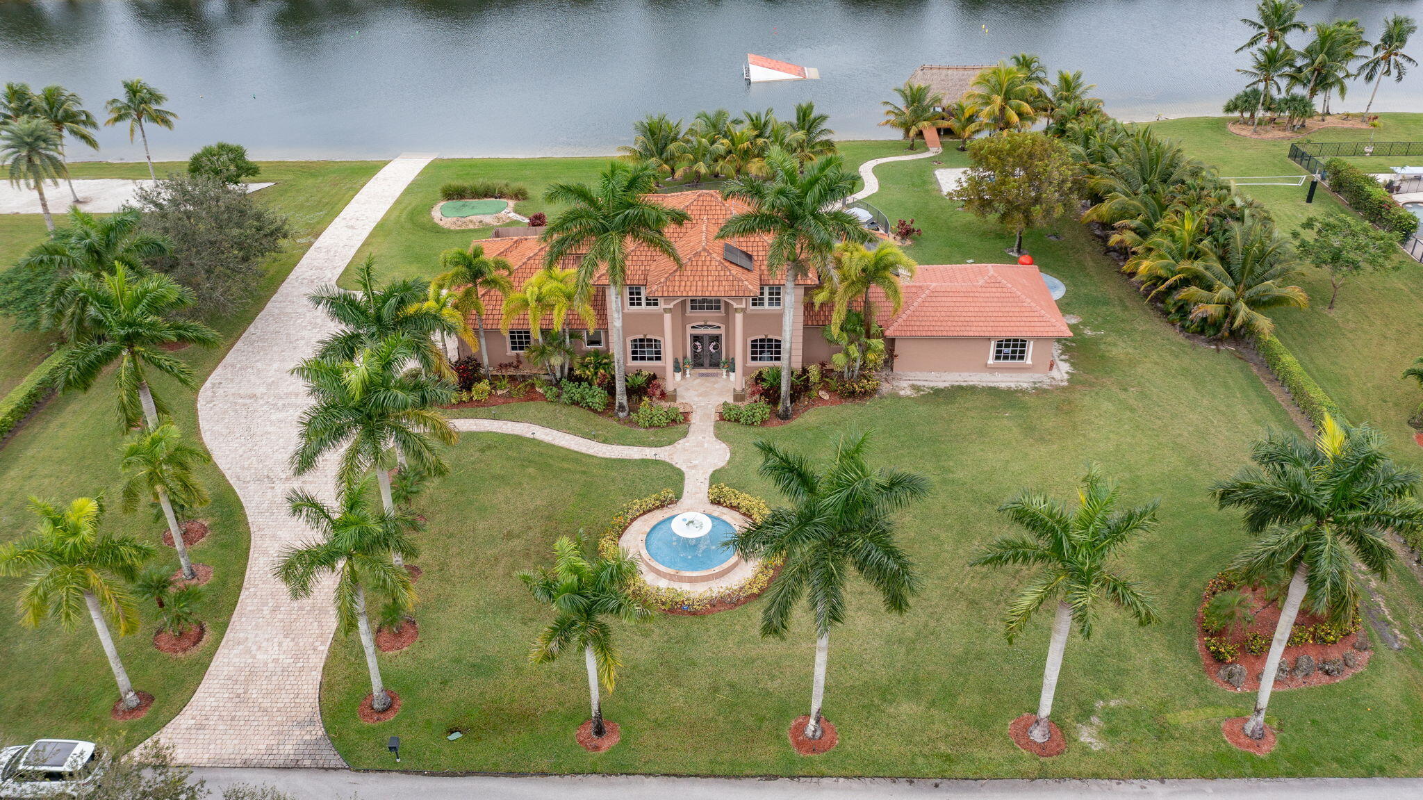 5660 Lago Del Sol Drive, Lake Worth, Palm Beach County, Florida - 6 Bedrooms  
4.5 Bathrooms - 