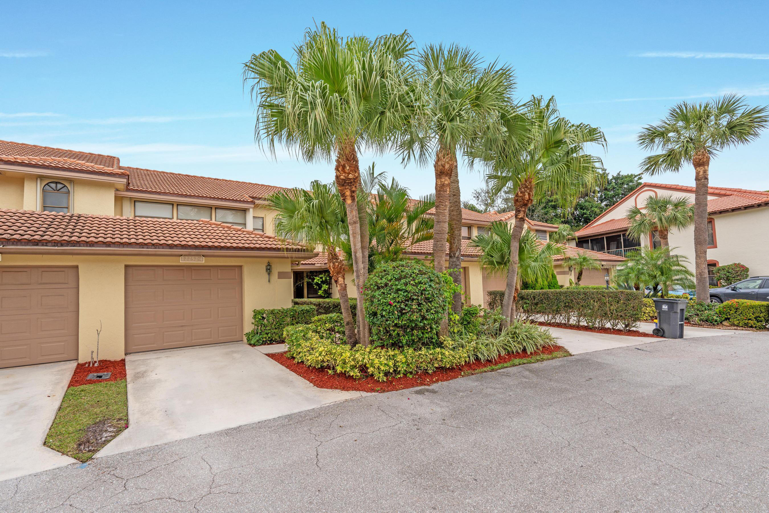 Property for Sale at 12252 Sag Harbor Court 4, Wellington, Palm Beach County, Florida - Bedrooms: 3 
Bathrooms: 2  - $440,000