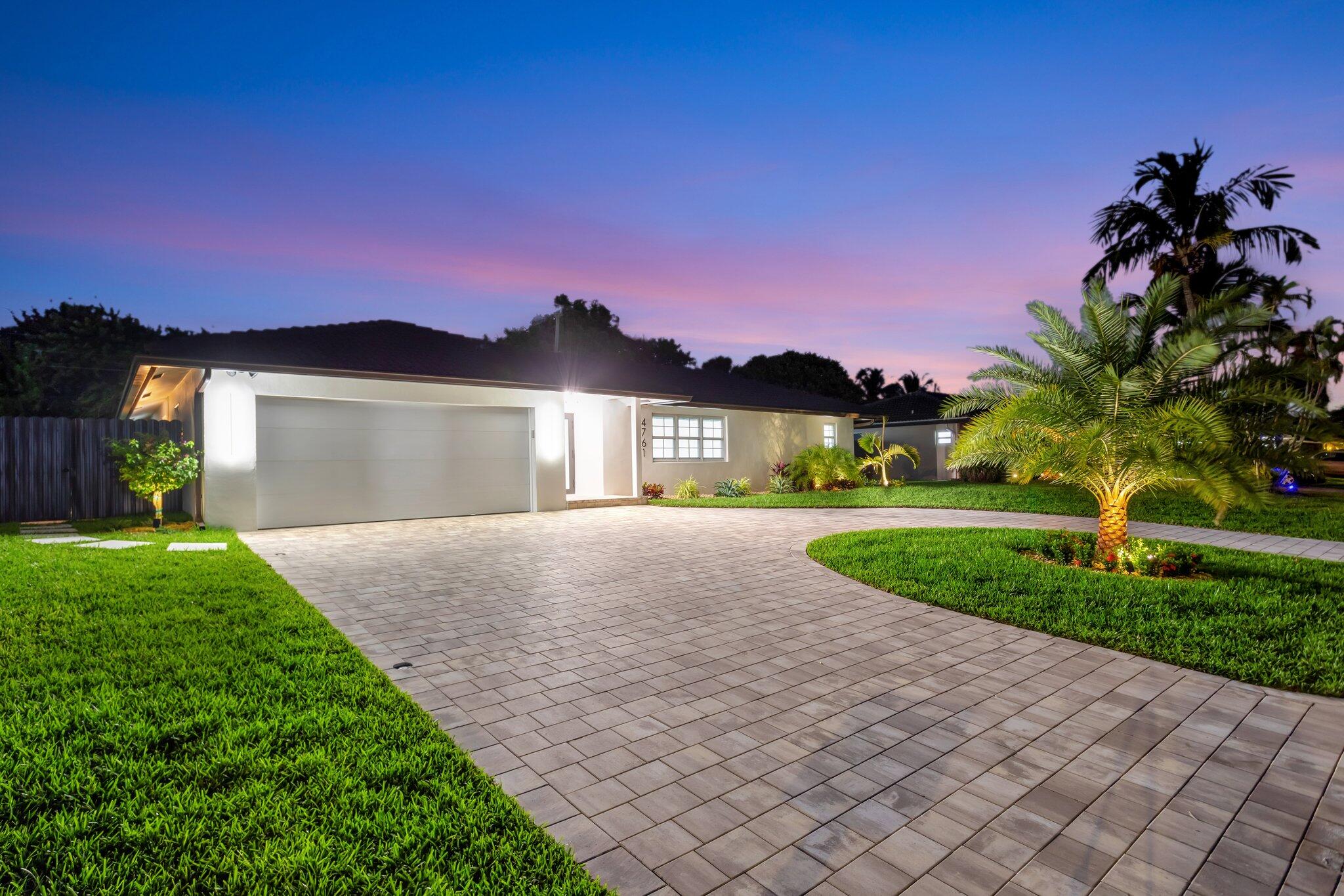 4761 Nw 5th Lane, Boca Raton, Palm Beach County, Florida - 4 Bedrooms  
2 Bathrooms - 