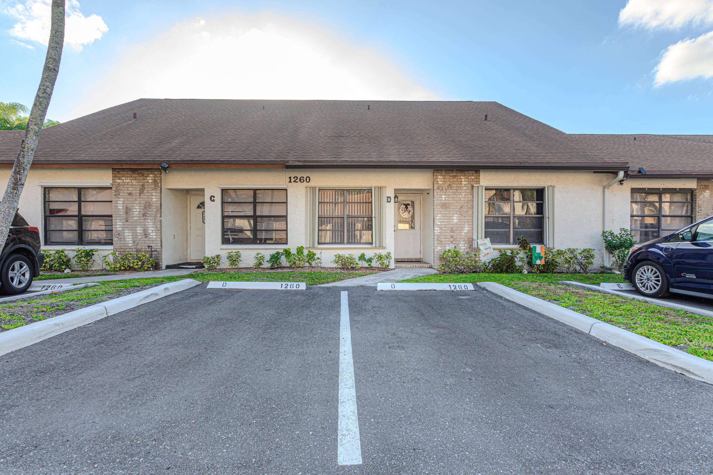 1260 Parkside Green Drive D, Greenacres, Palm Beach County, Florida - 2 Bedrooms  
2 Bathrooms - 