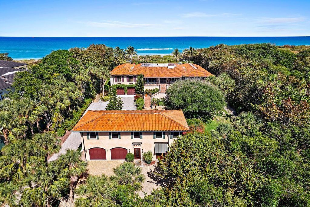 Photo of 527 S Beach Road, Hobe Sound, FL 33455 (MLS # RX-11101120)