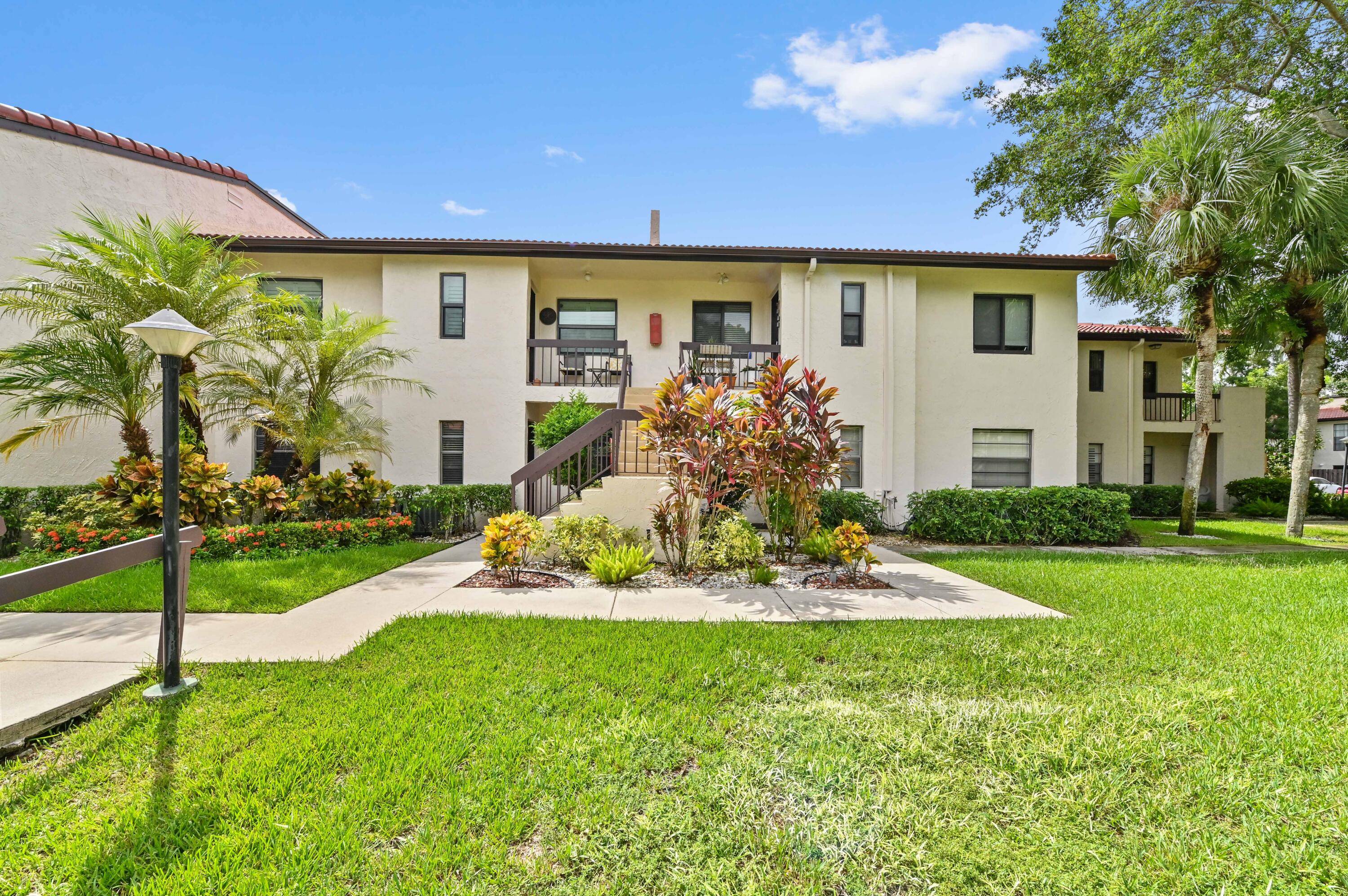 7956 Eastlake Drive 16-C, Boca Raton, Palm Beach County, Florida - 2 Bedrooms  
2 Bathrooms - 