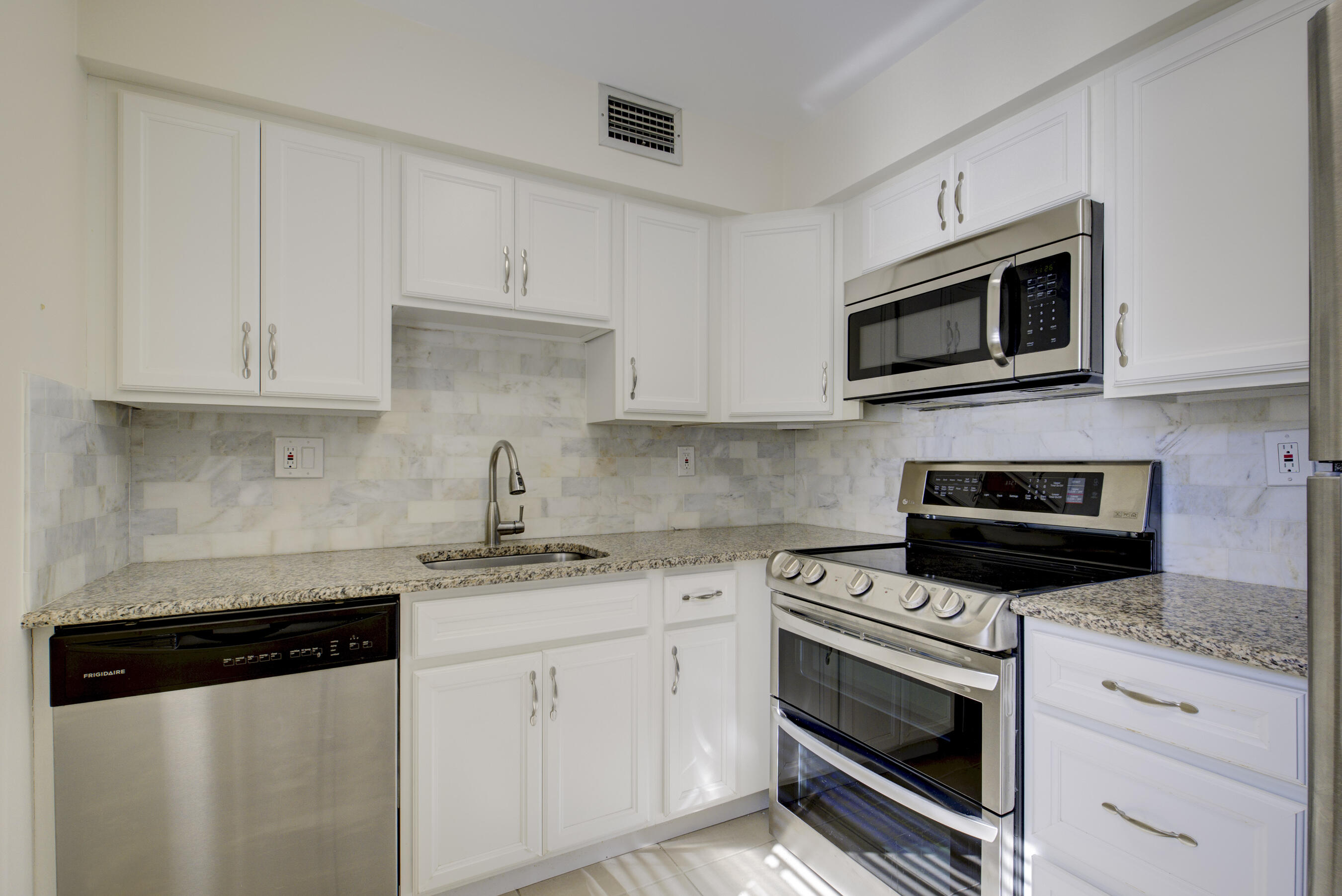 Property for Sale at 188 Piedmont D D, Delray Beach, Palm Beach County, Florida - Bedrooms: 2 
Bathrooms: 2  - $95,000