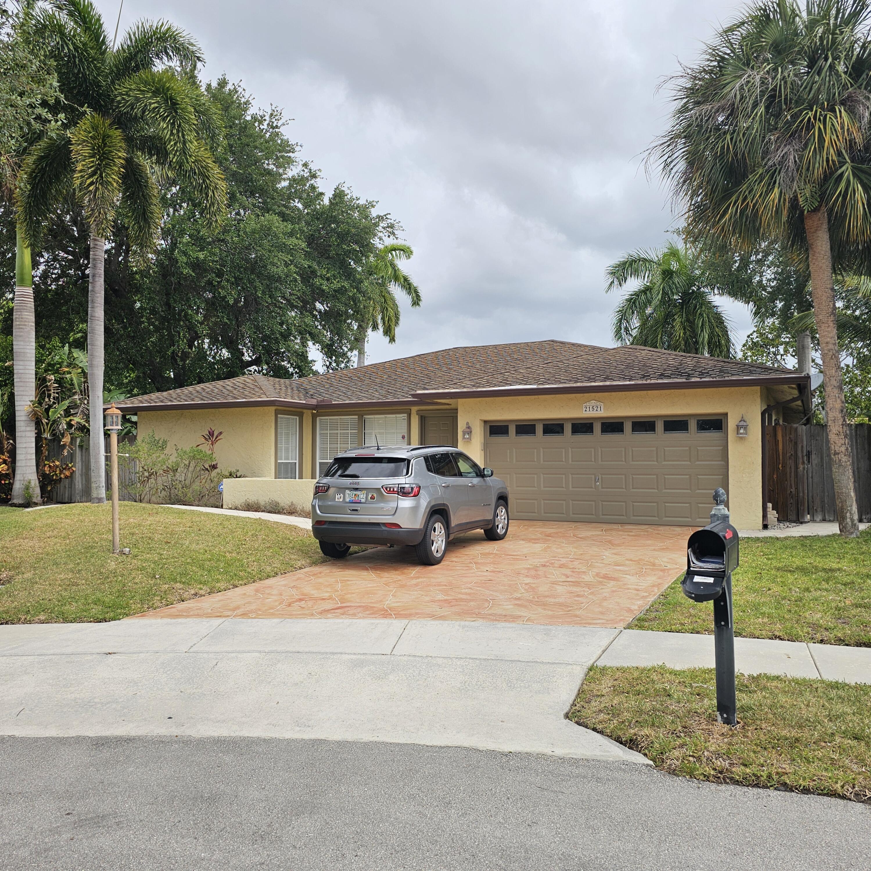 21521 Cavandish Road, Boca Raton, Palm Beach County, Florida - 4 Bedrooms  
2 Bathrooms - 
