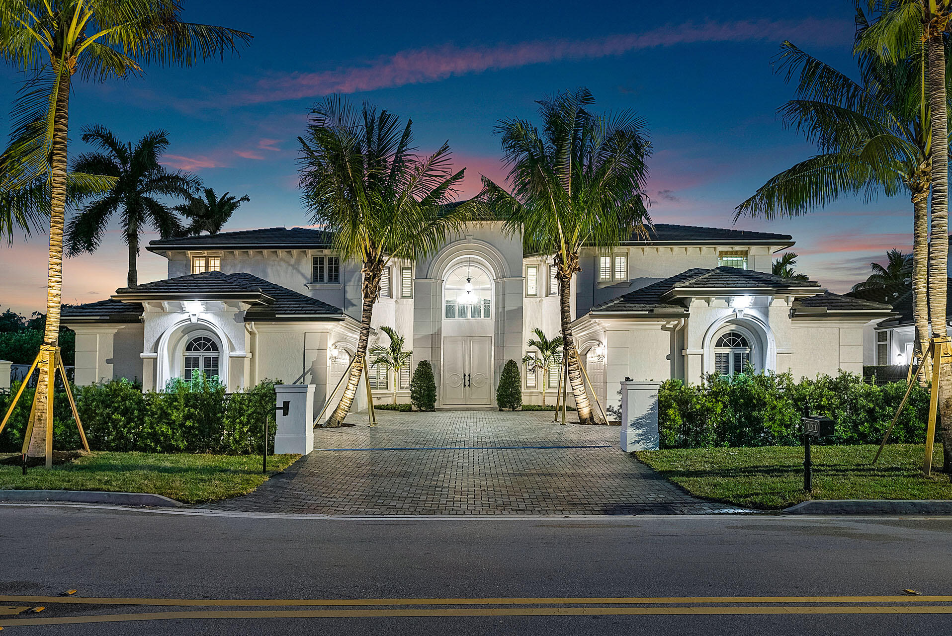 121 Royal Palm Way, Boca Raton, Palm Beach County, Florida - 6 Bedrooms  
6.5 Bathrooms - 