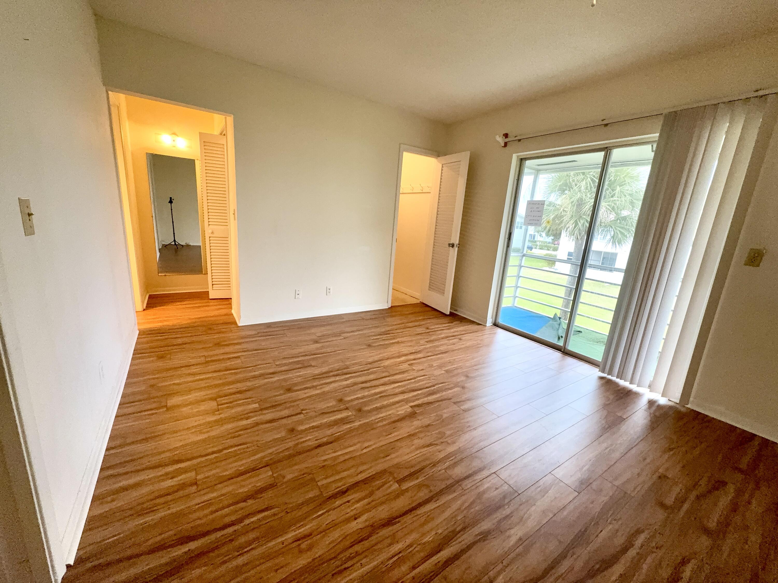 159 Easthampton G, West Palm Beach, Palm Beach County, Florida - 1 Bedrooms  
1.5 Bathrooms - 