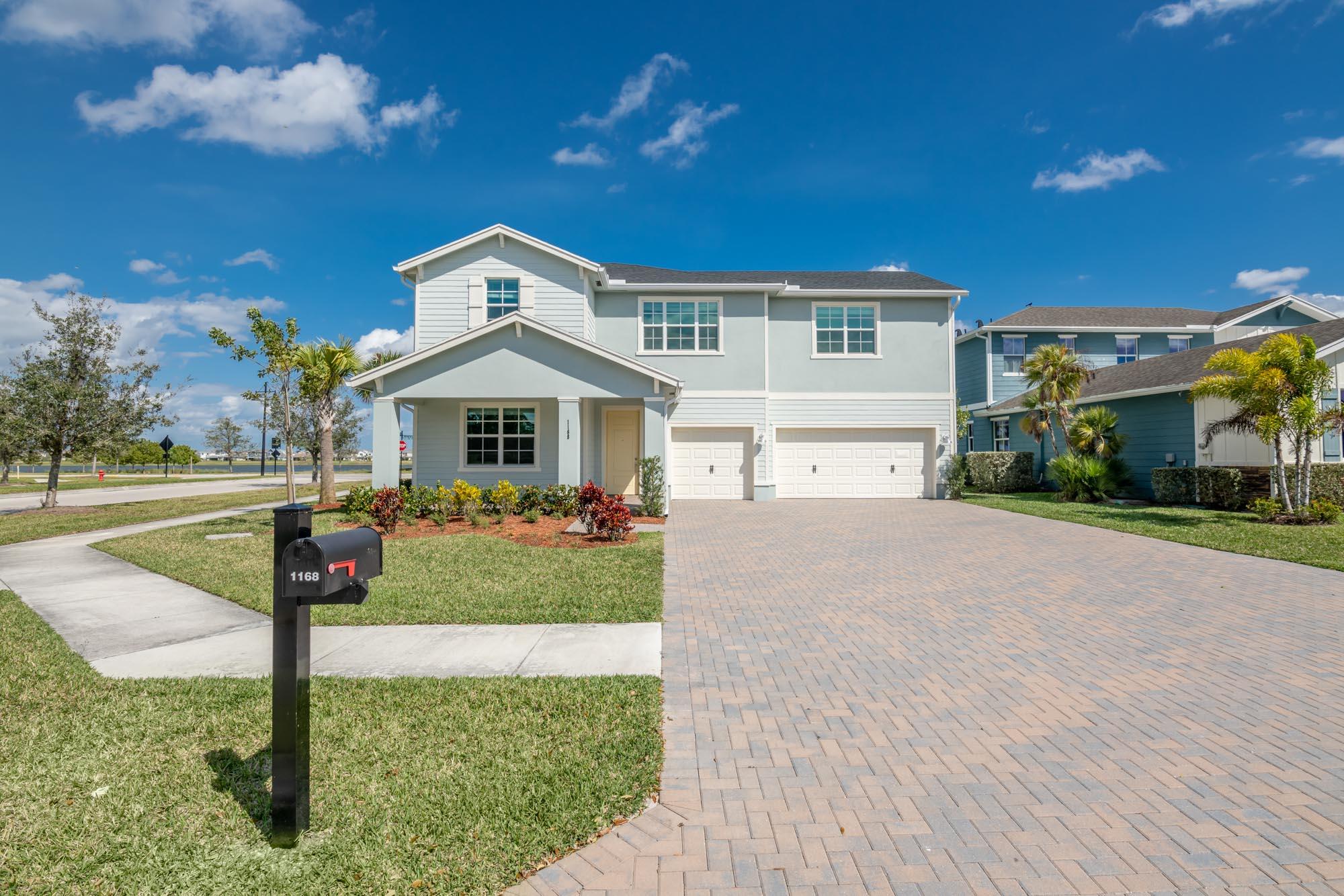 1168 Sterling Pine Place, Loxahatchee, Palm Beach County, Florida - 5 Bedrooms  
3.5 Bathrooms - 