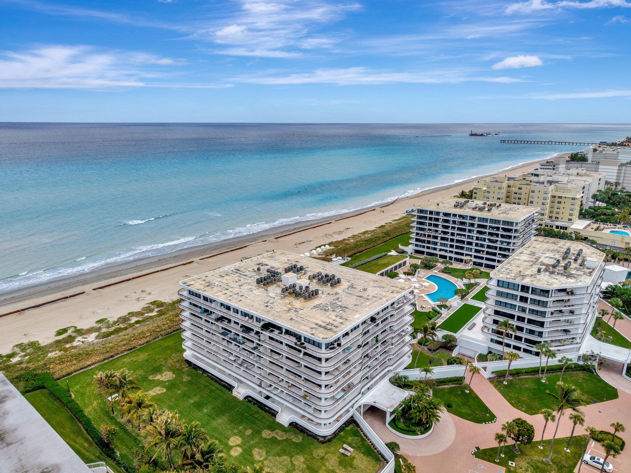 2660 S Ocean Boulevard 101N, Palm Beach, Palm Beach County, Florida - 2 Bedrooms  
2.5 Bathrooms - 