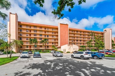 Photo of 14671 Bonaire Boulevard #409, Delray Beach, FL 33446 (MLS # RX-11128470)