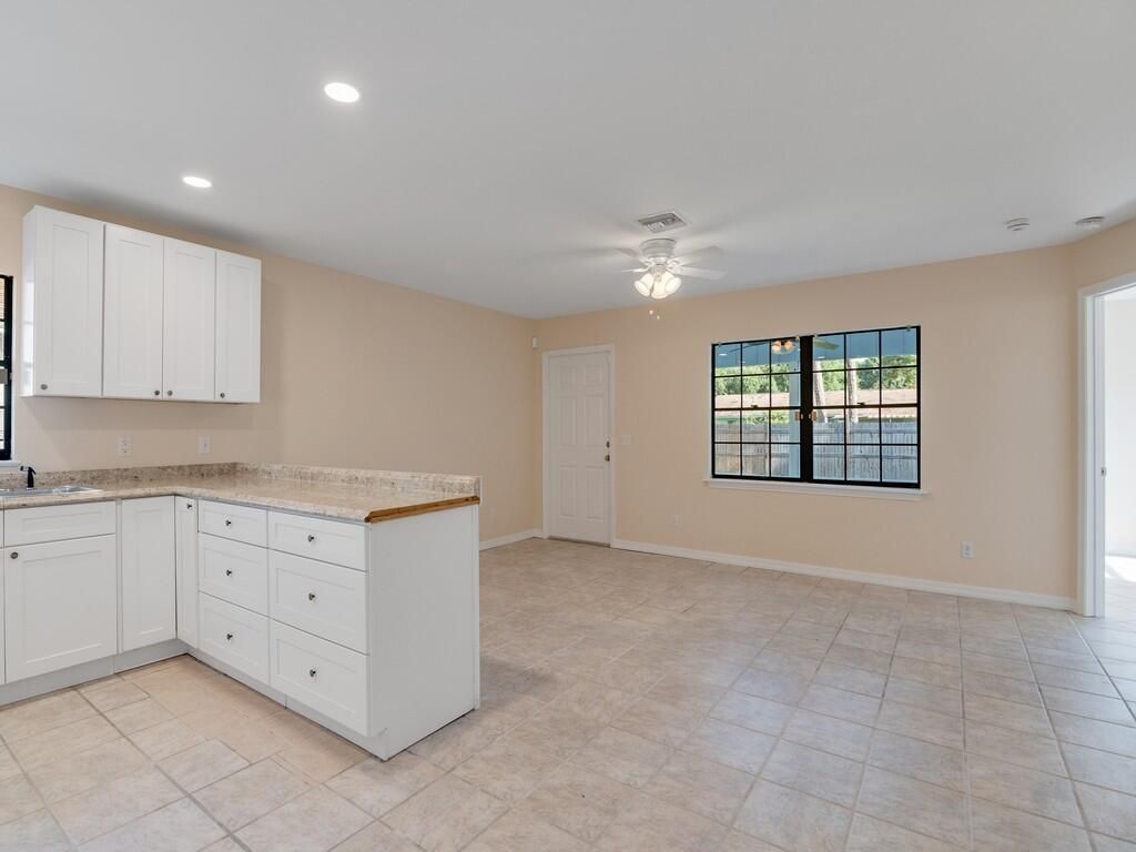 Photo of 2946 1st Street SW, Vero Beach, FL 32968 (MLS # RX-11125882)