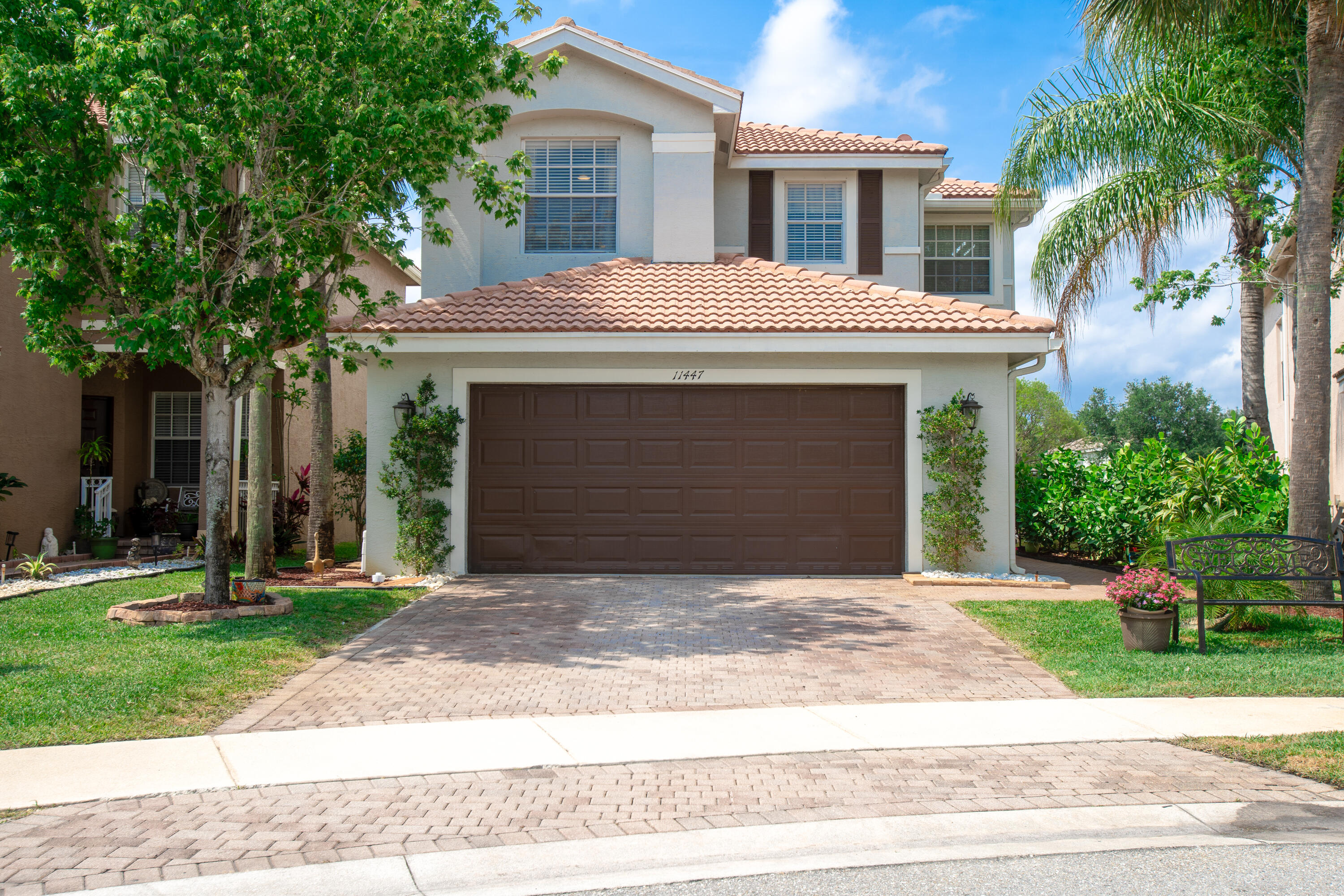 Property for Sale at 11447 Silk Carnation Way, Royal Palm Beach, Palm Beach County, Florida - Bedrooms: 5 
Bathrooms: 3  - $729,999