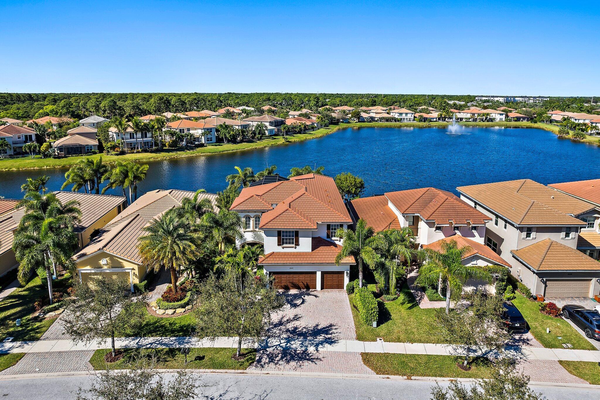 12140 Aviles Circle, Palm Beach Gardens, Palm Beach County, Florida - 5 Bedrooms  
4 Bathrooms - 