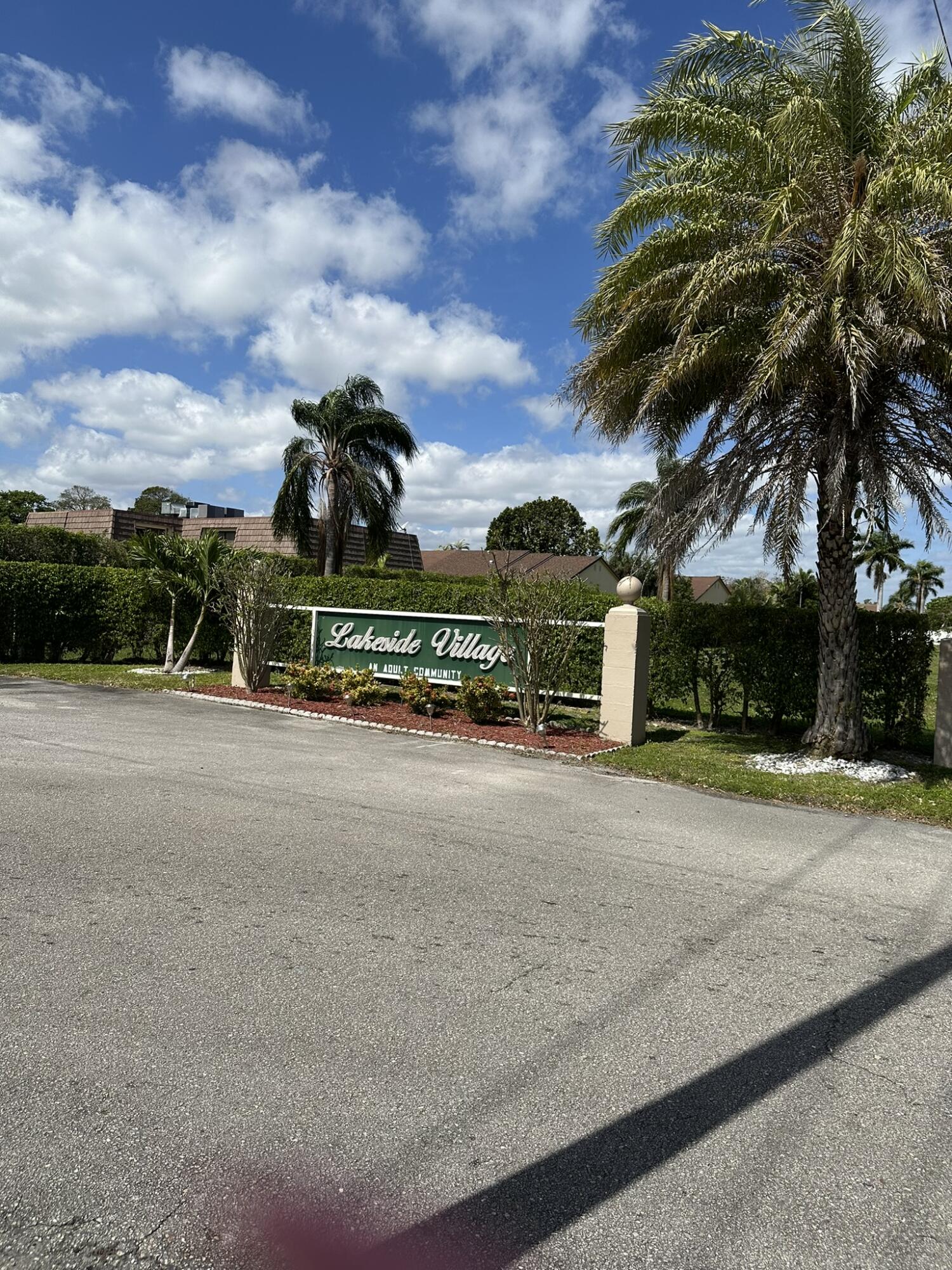 500 Bonnie Boulevard 168, Palm Springs, Miami-Dade County, Florida - 1 Bedrooms  
1 Bathrooms - 