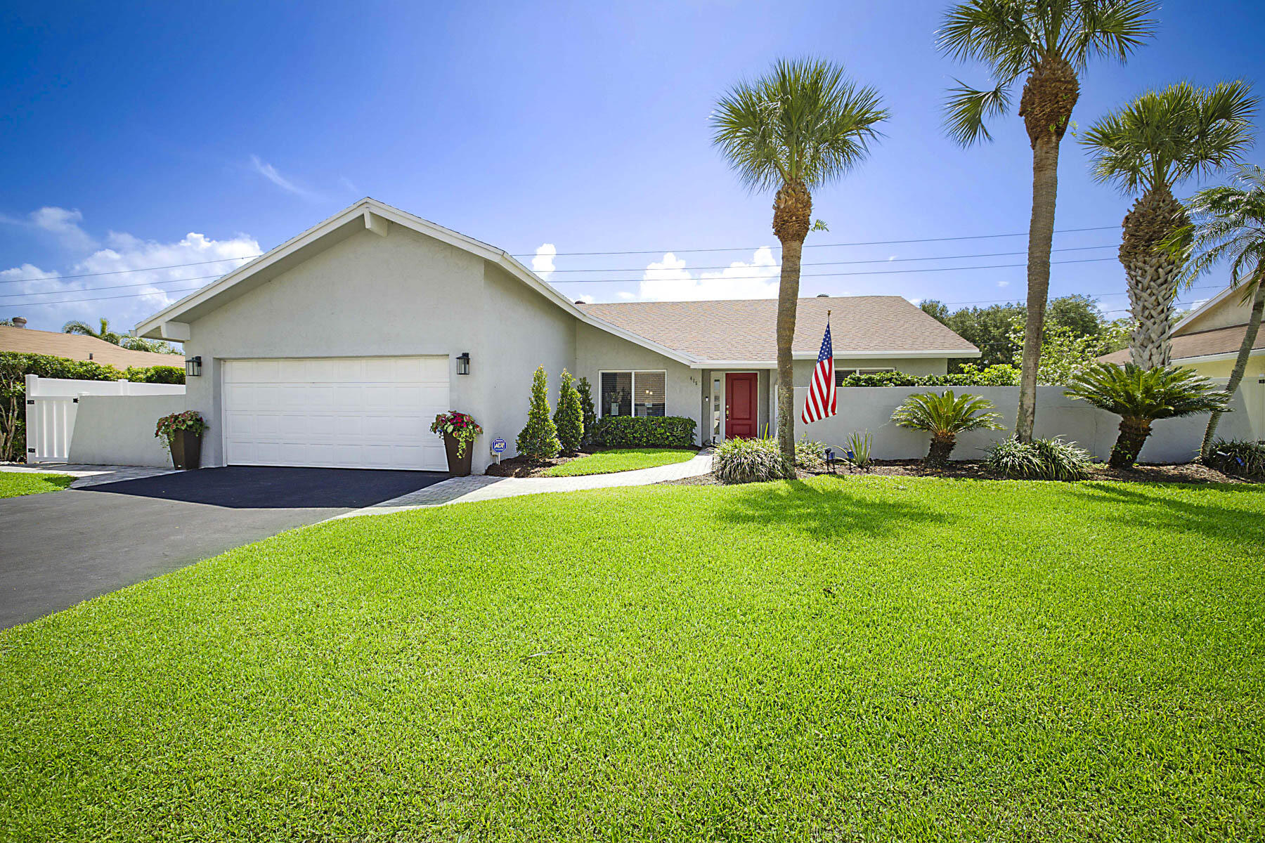 415 Sw 27th Avenue, Delray Beach, Palm Beach County, Florida - 3 Bedrooms  
2 Bathrooms - 