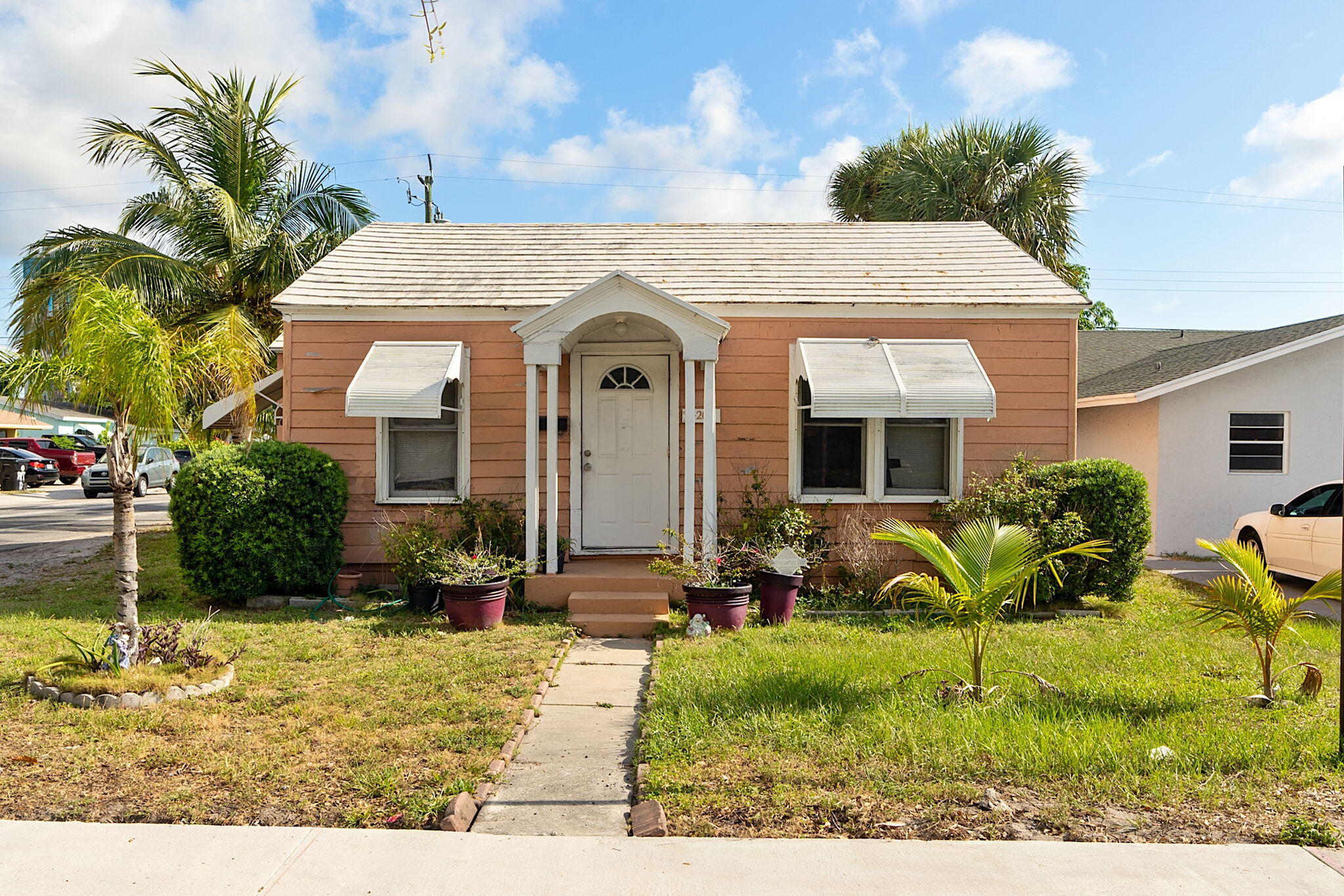 Property for Sale at 1420 Lake Avenue, Lake Worth Beach, Palm Beach County, Florida - Bedrooms: 2 
Bathrooms: 1  - $325,000