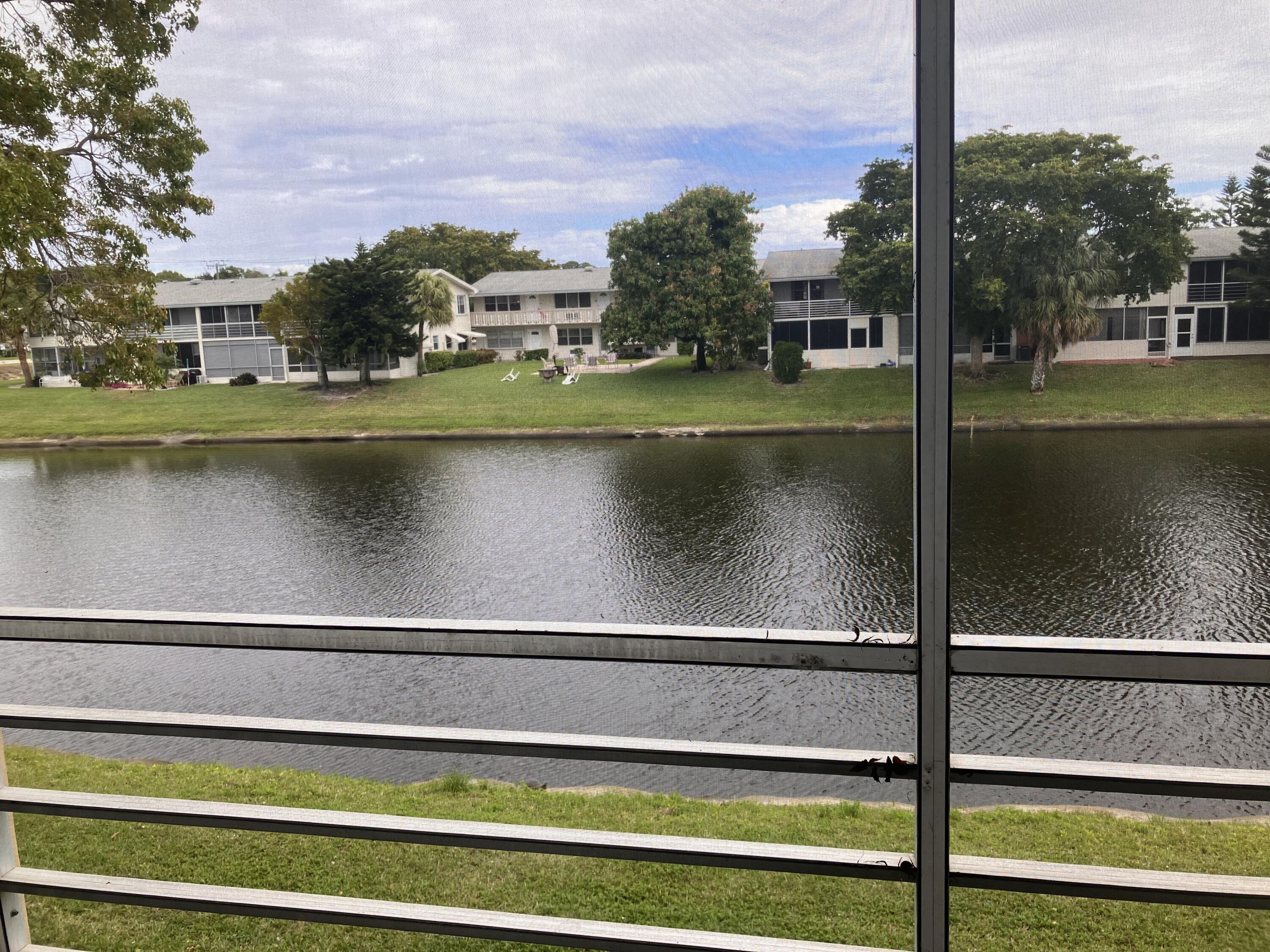 251 Dorchester K, West Palm Beach, Palm Beach County, Florida - 1 Bedrooms  
1.5 Bathrooms - 